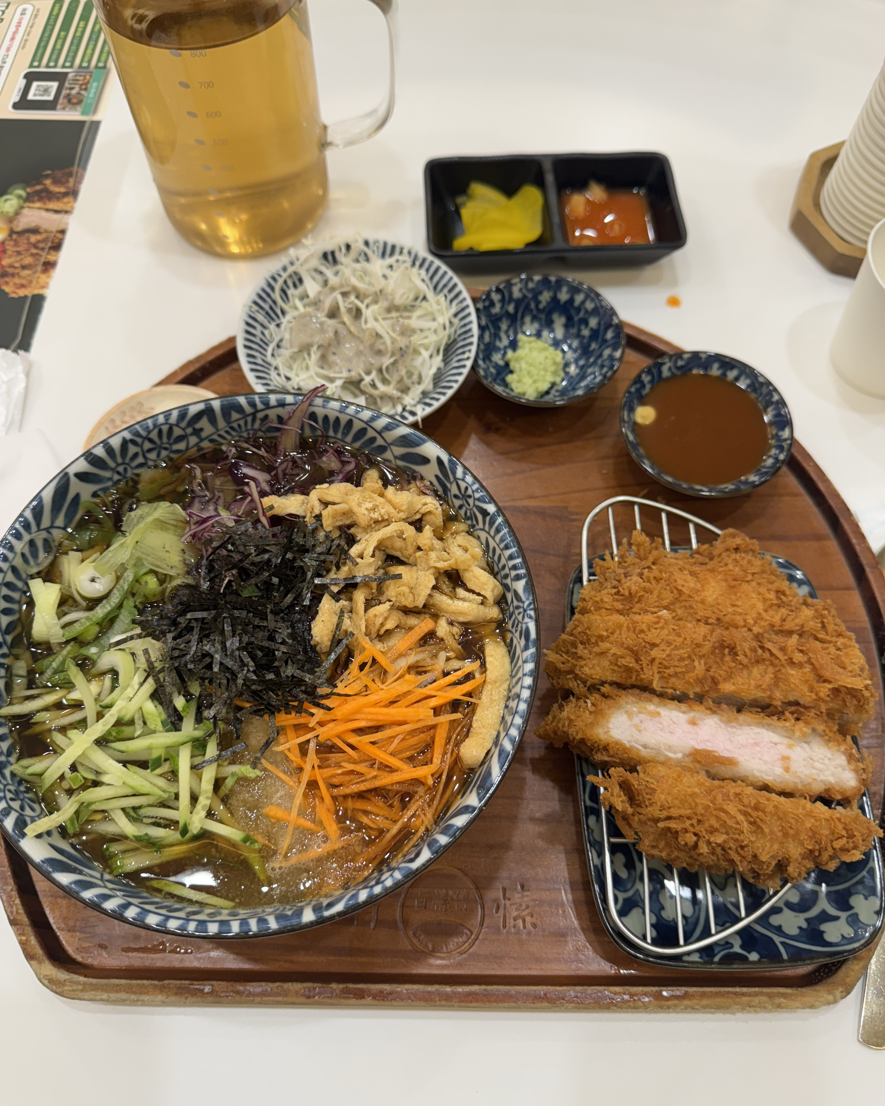 세트메뉴 잘나와서 너무 좋아요! 메뉴 다 맛있구 혼밥하기 좋아용:) - 서울대입구역 맛집 백소정 서울대입구역점