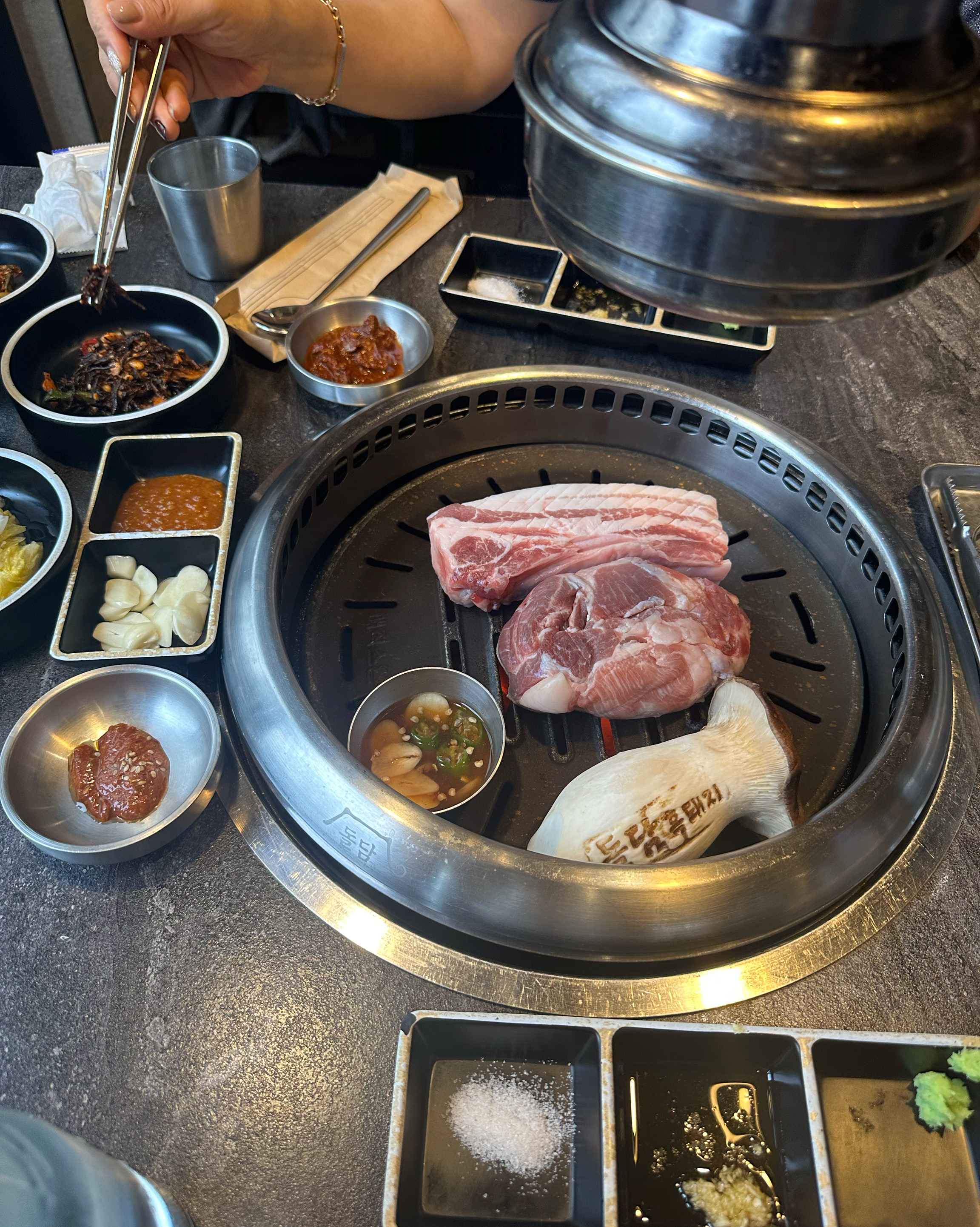 파르나스에서 평일이지만 당일인데 픽업 서비스+예약 같이 바로 진행해 바로 왔고 먹고서도 바