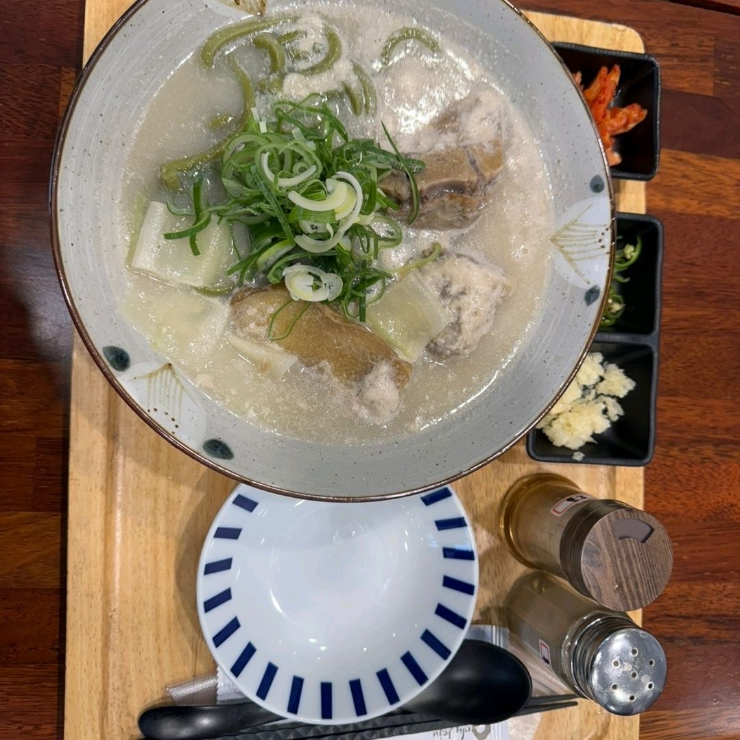 일본에서 직접 공슈해왔다고 하던데 - 제주 맛집 한라미담우동