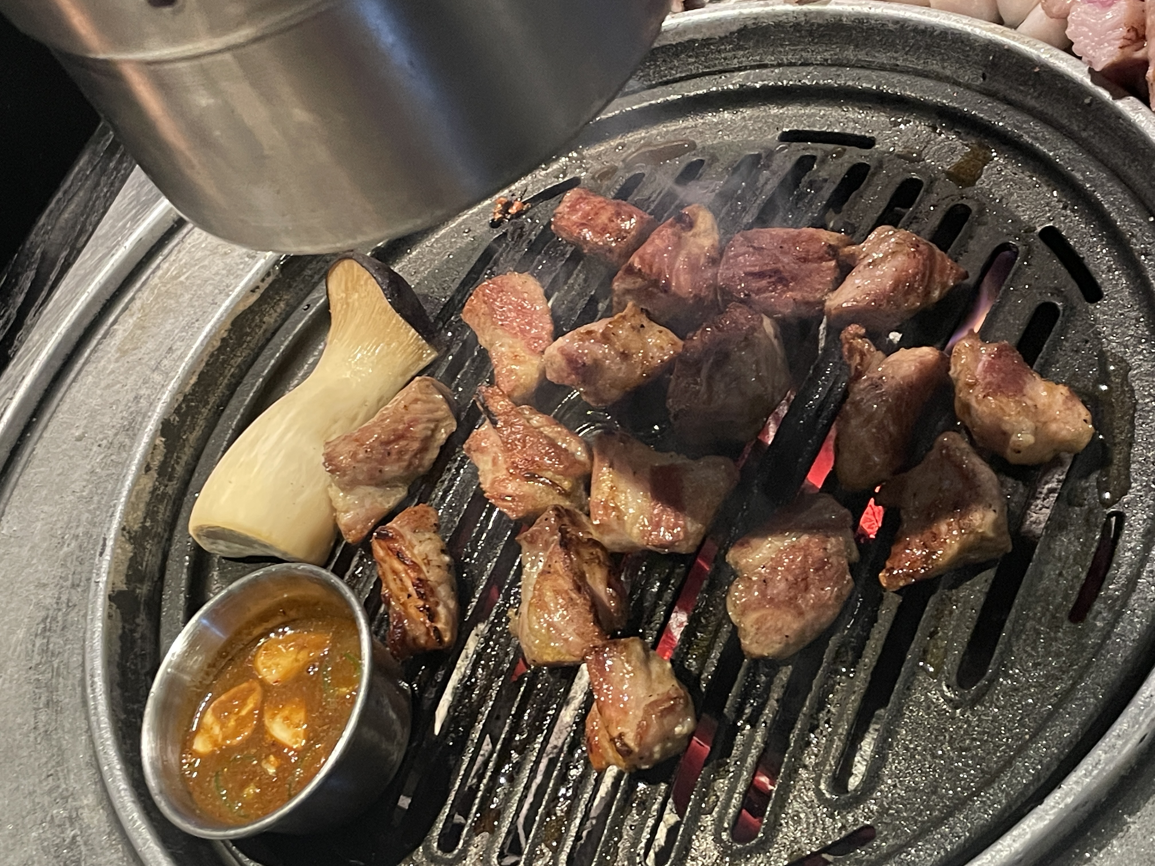 두툼한데 엄청 부드럽고 맛있어요 ㅜ- !!!! - 제주 맛집 훈도 애월흑돼지 본점
