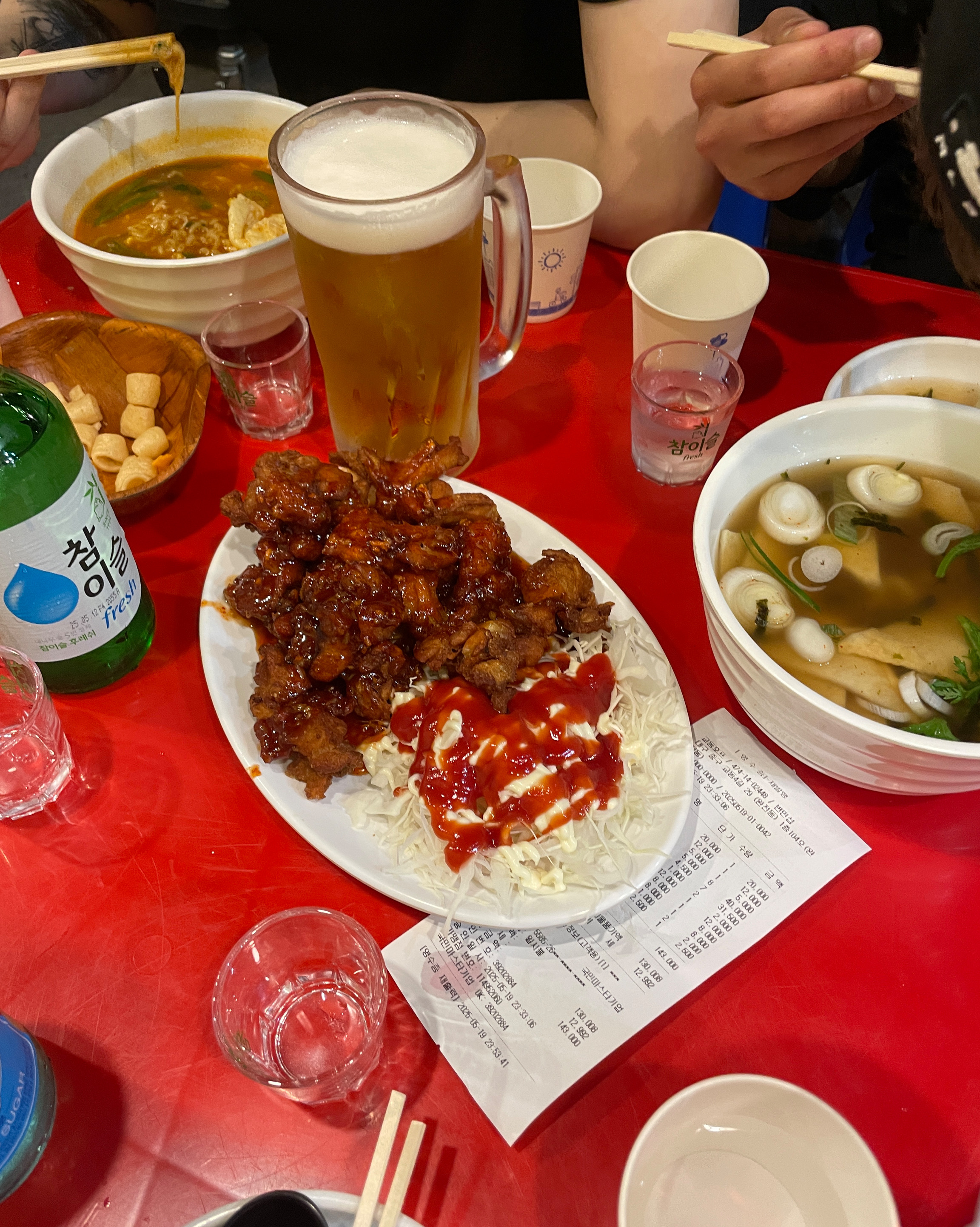 완전 느좋에 분위기 좋고 안주 엄청 빨리 나와용 - 대구 맛집 교동호프