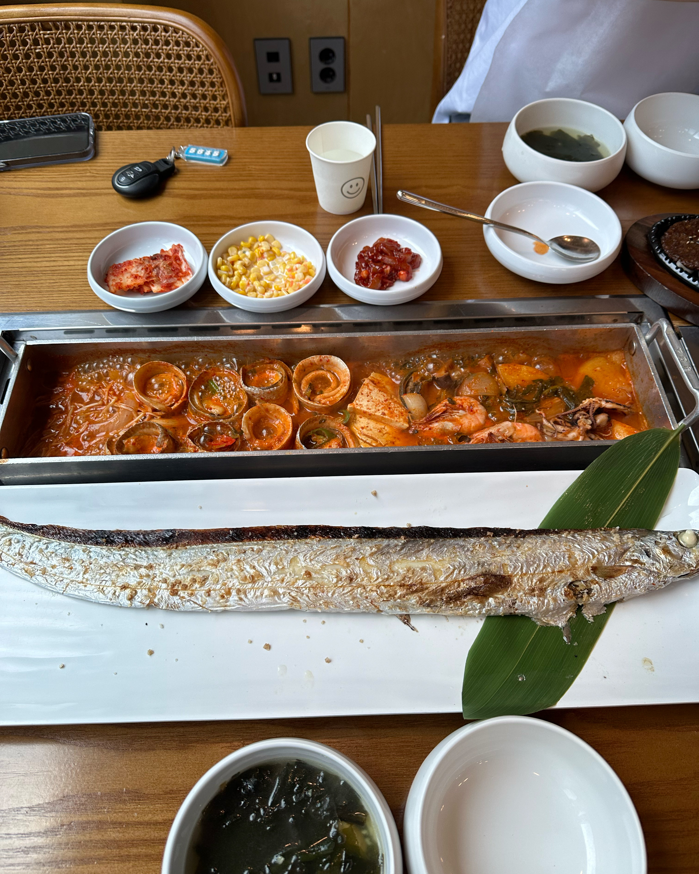맛없는거 하나 없이 진짜 너무 배부르고 맛있게 먹었어요👍🏻👍🏻 갈치 조림이 순살이라 너무 