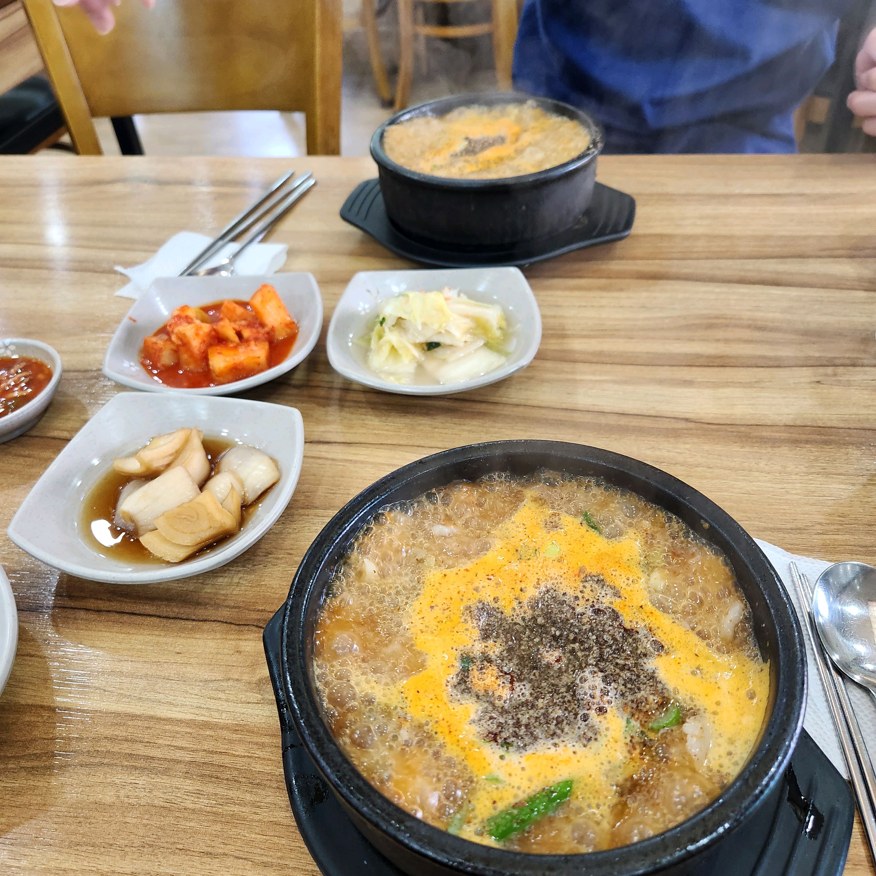 순대국 내용물 많고 냄새 안나고 - 아바이마을 맛집 단천식당