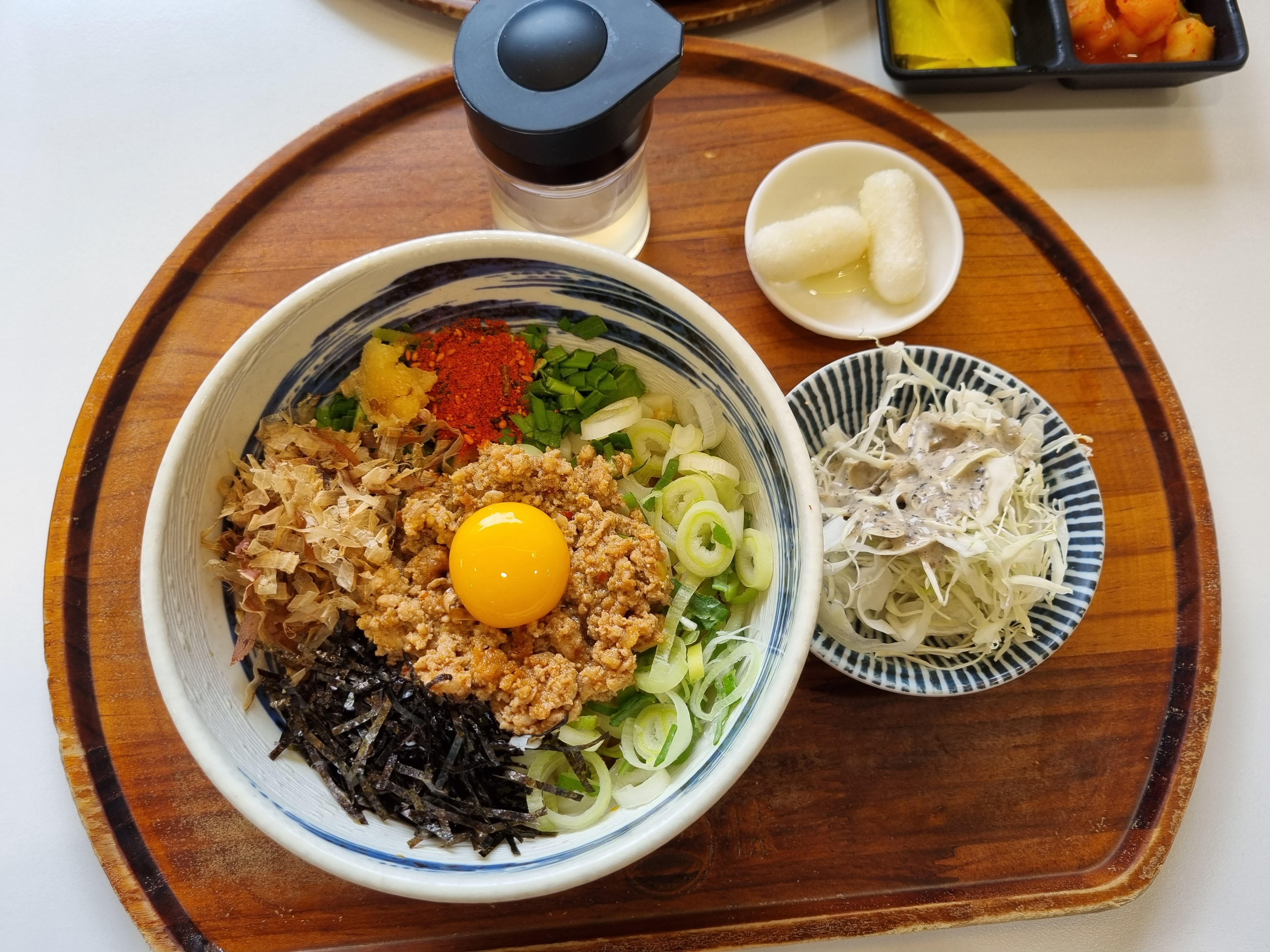 마제소바가 먹고싶어서 왔는데 너무 맛있게 먹었어요 가게가 깨끗하고 직원분들도 친절하시고 무
