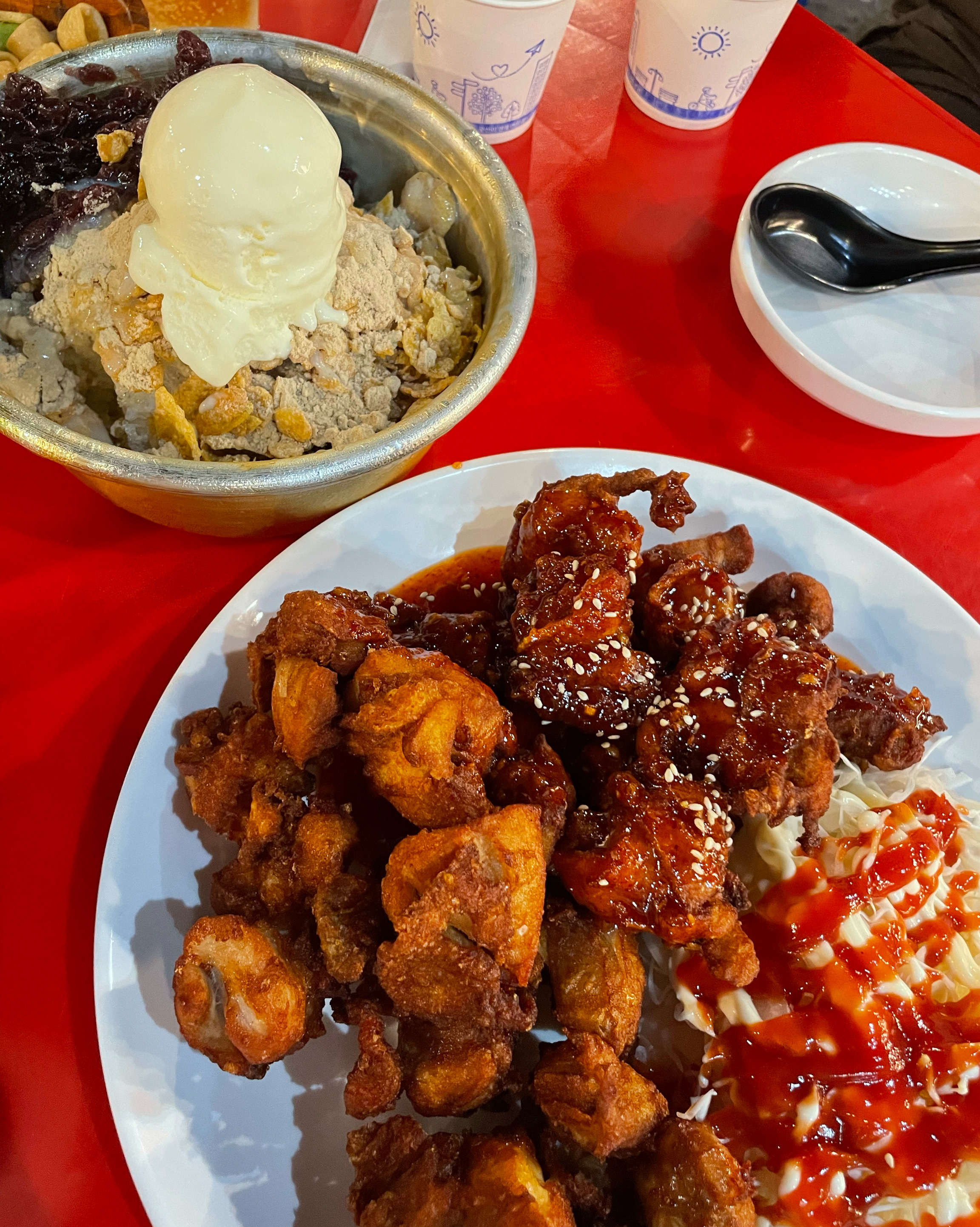 넘 맛있어요 야장 분위기 좋아하신다면 추천해요 강추 >.<‘!! ❤️❤️ - 대구 맛집 교동호프