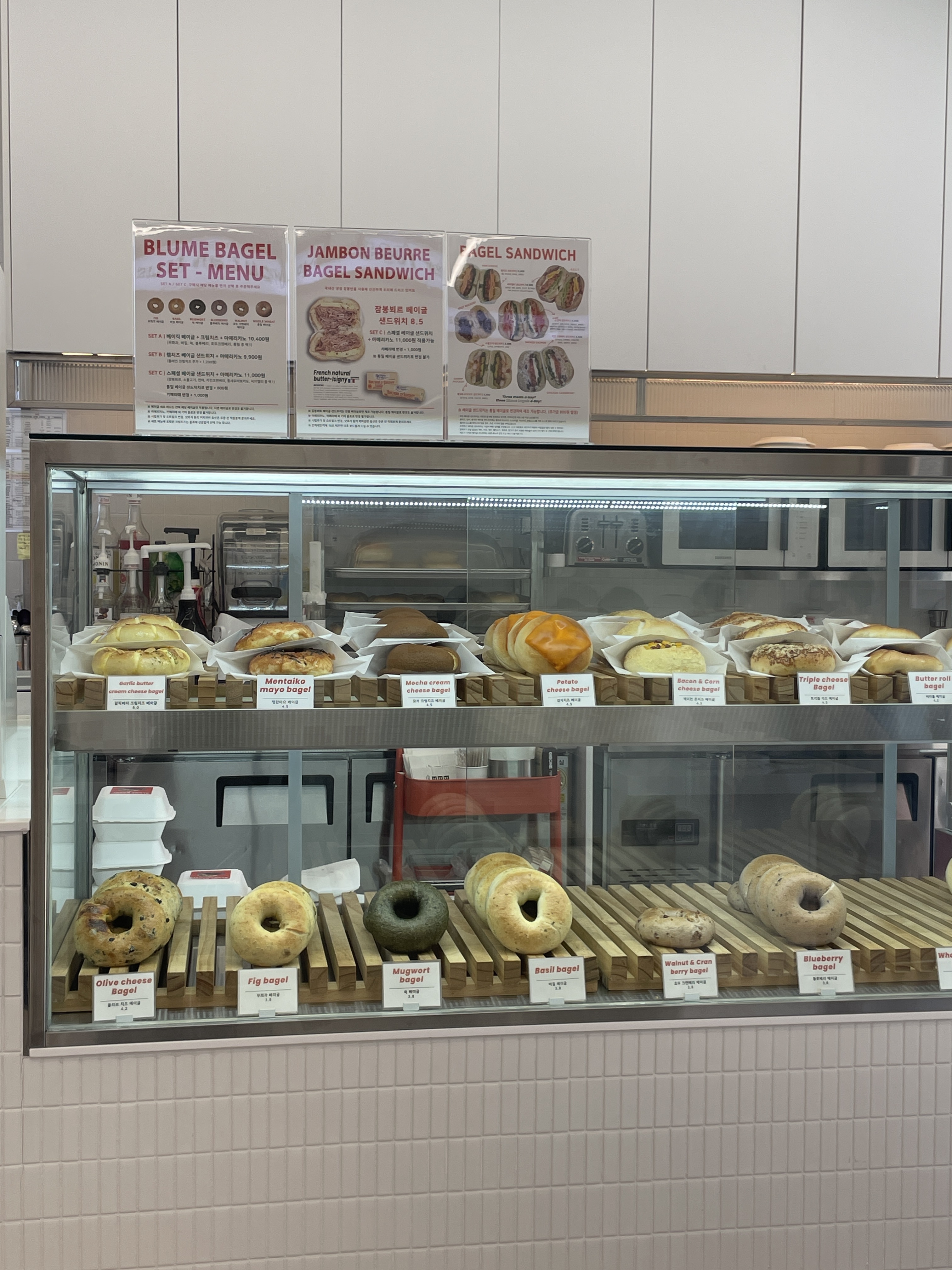 베이글 샌드위치가 한끼로 든든하네여!! - 제주 맛집 블루메베이글