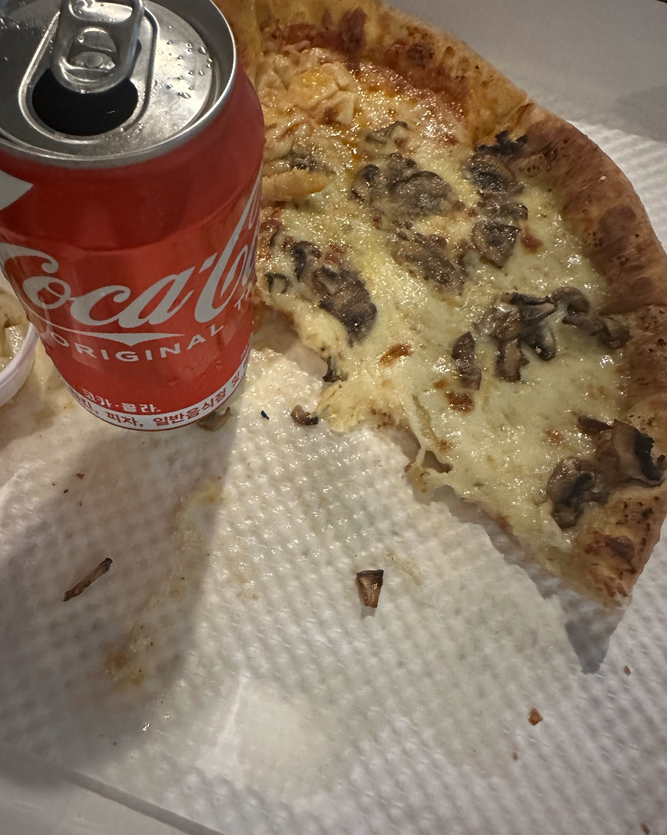 먹다보니 너무 맛있어서 꼭 다른분들에게 추천드리고 싶어서 리뷰올립니다! 연인이나 지인분들과