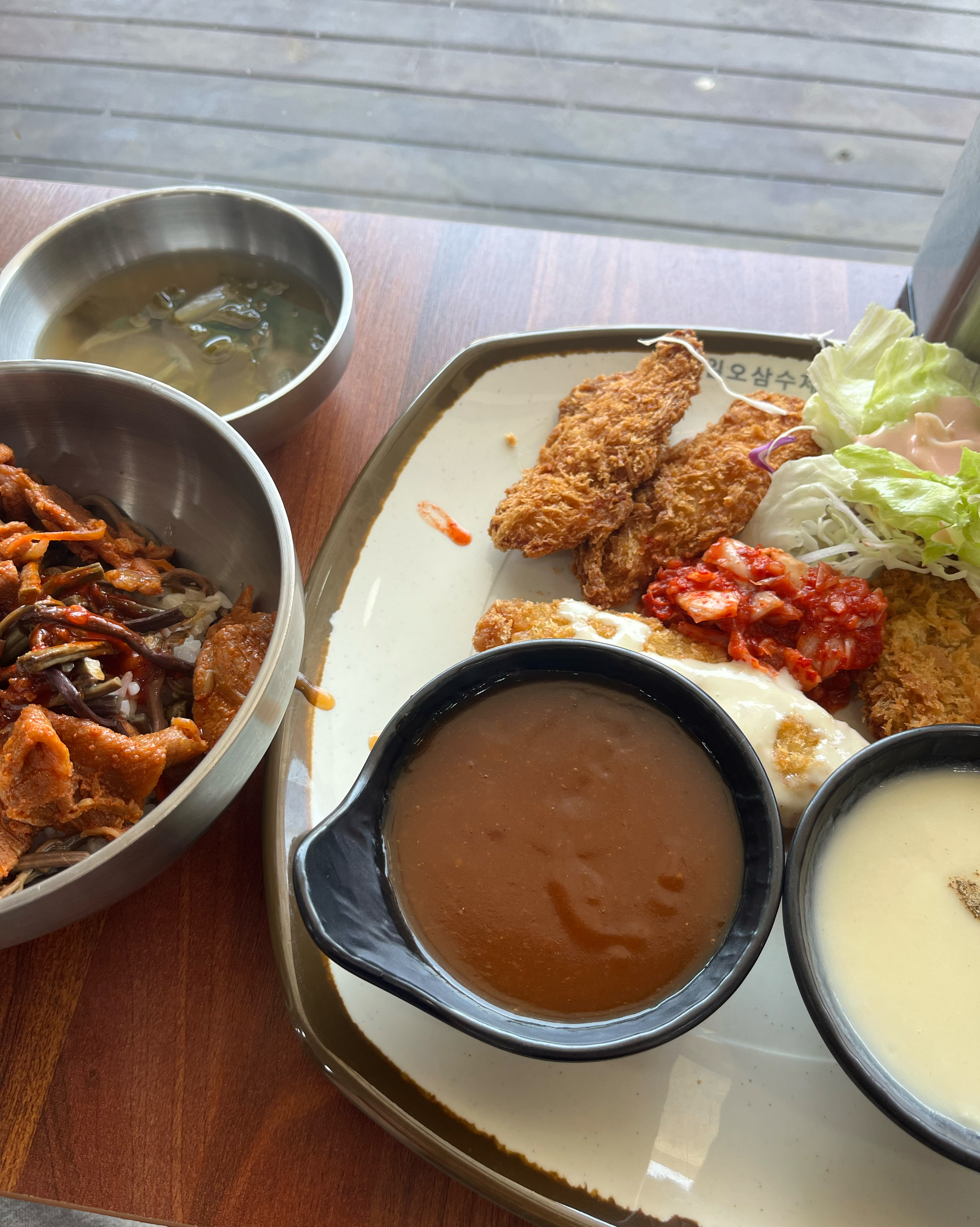 음식이 다양해서 좋아요! - 대전 맛집 일오삼수제돈까스