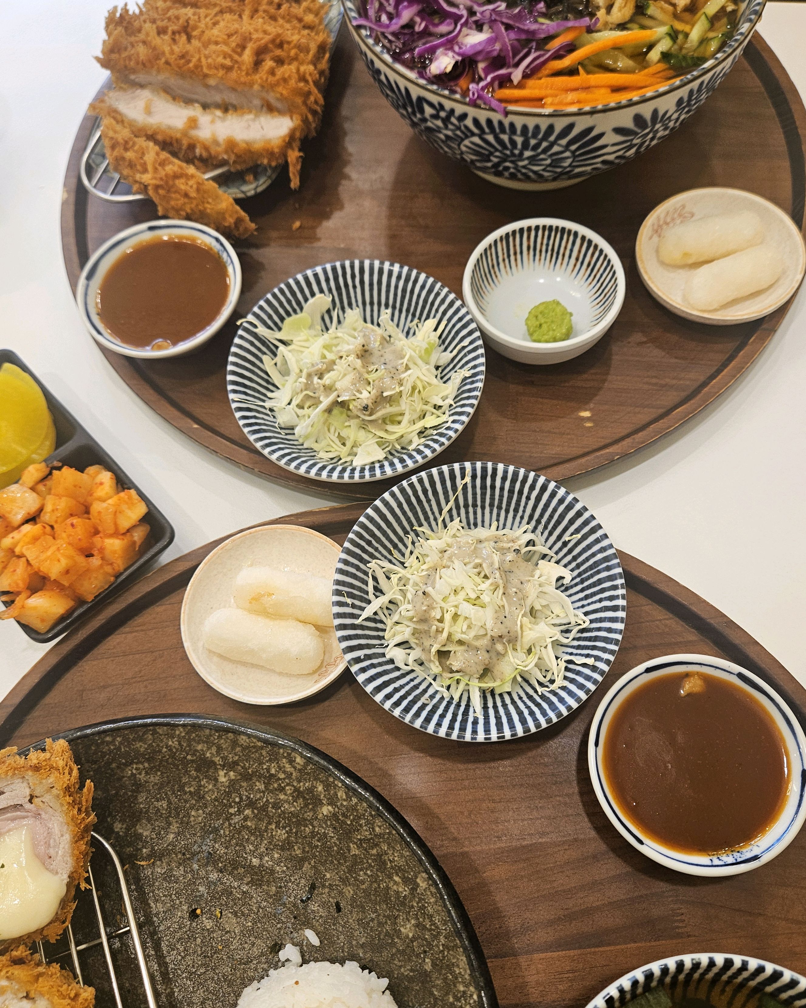 돈까스 넘넘 맛있어여♡♡ 바삭 바삭 하구 냉소바도 존맛탱구리입니다!! 담에 또 올께요~~ - 제주 맛집 백소정 신제주연동점