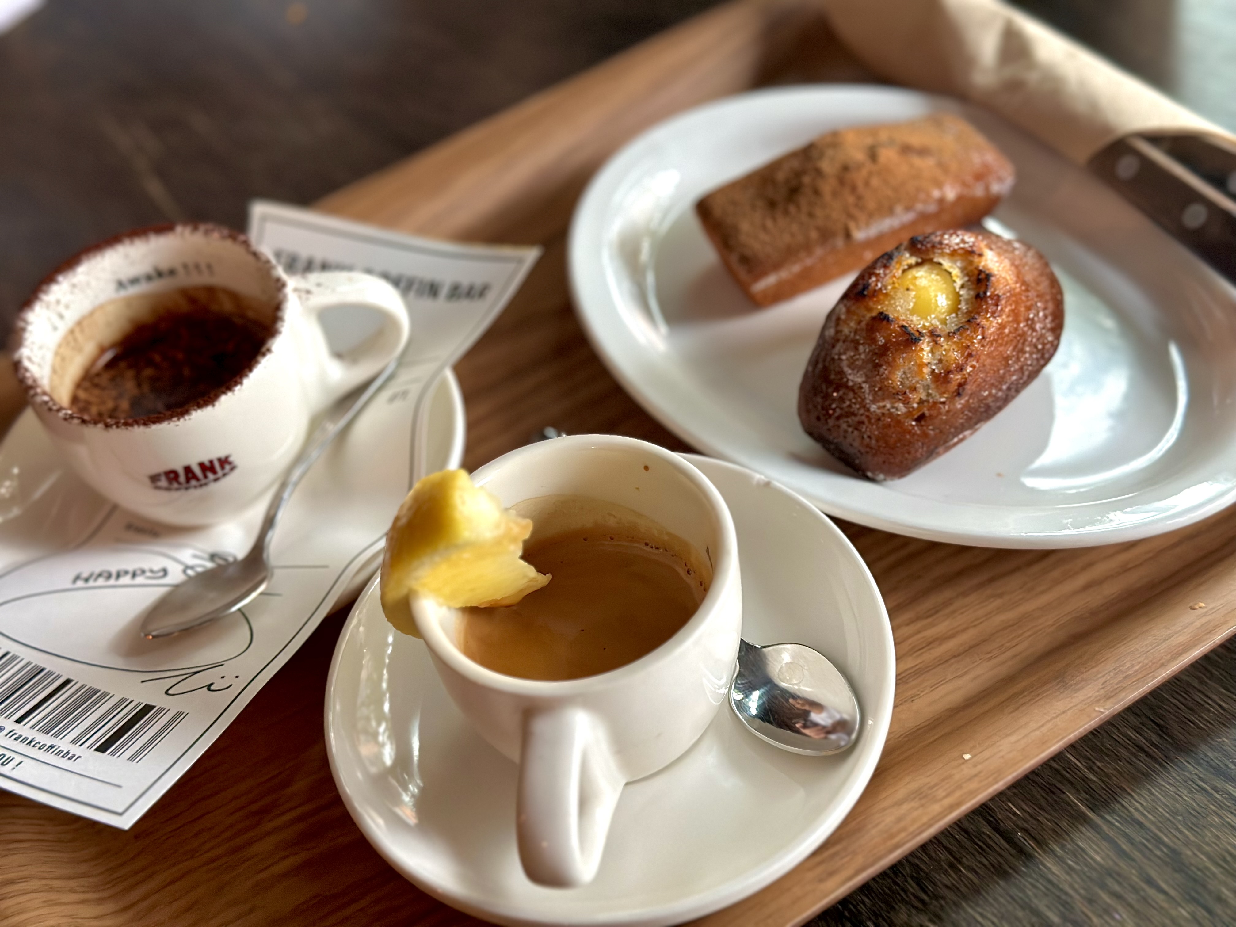 대전에서 에스프레소바 찾는사람 또는 커피마시는 사람과 함께 맥주 한잔 하고 싶은사람 아니면