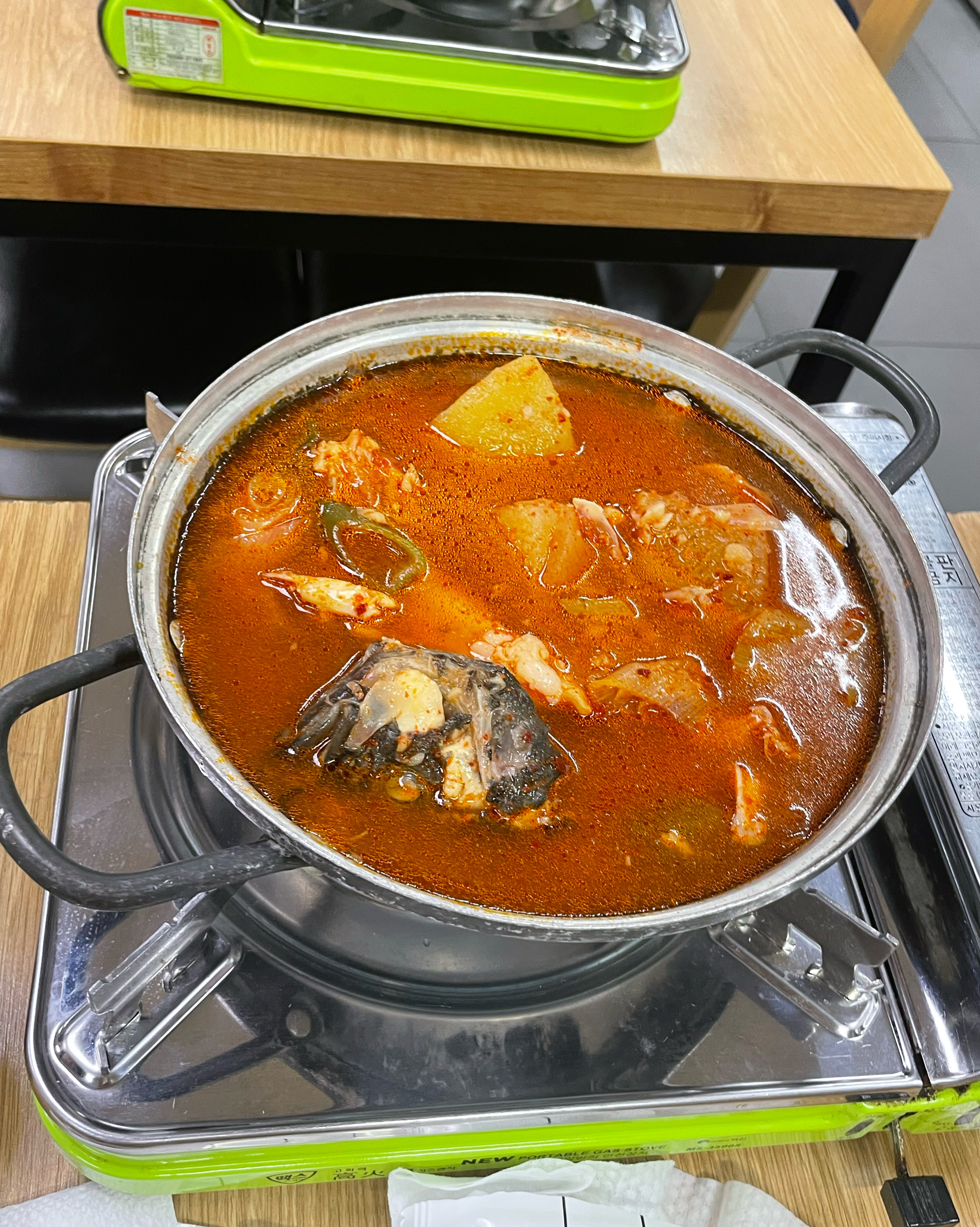 ㅁ물회가 진짜 짱 ㅠㅠㅠ 그리고 매운탕도 진짜 찐맛탱이요ㅠㅠㅠ 다음에 또 올게용 - 대구 맛집 회신물회
