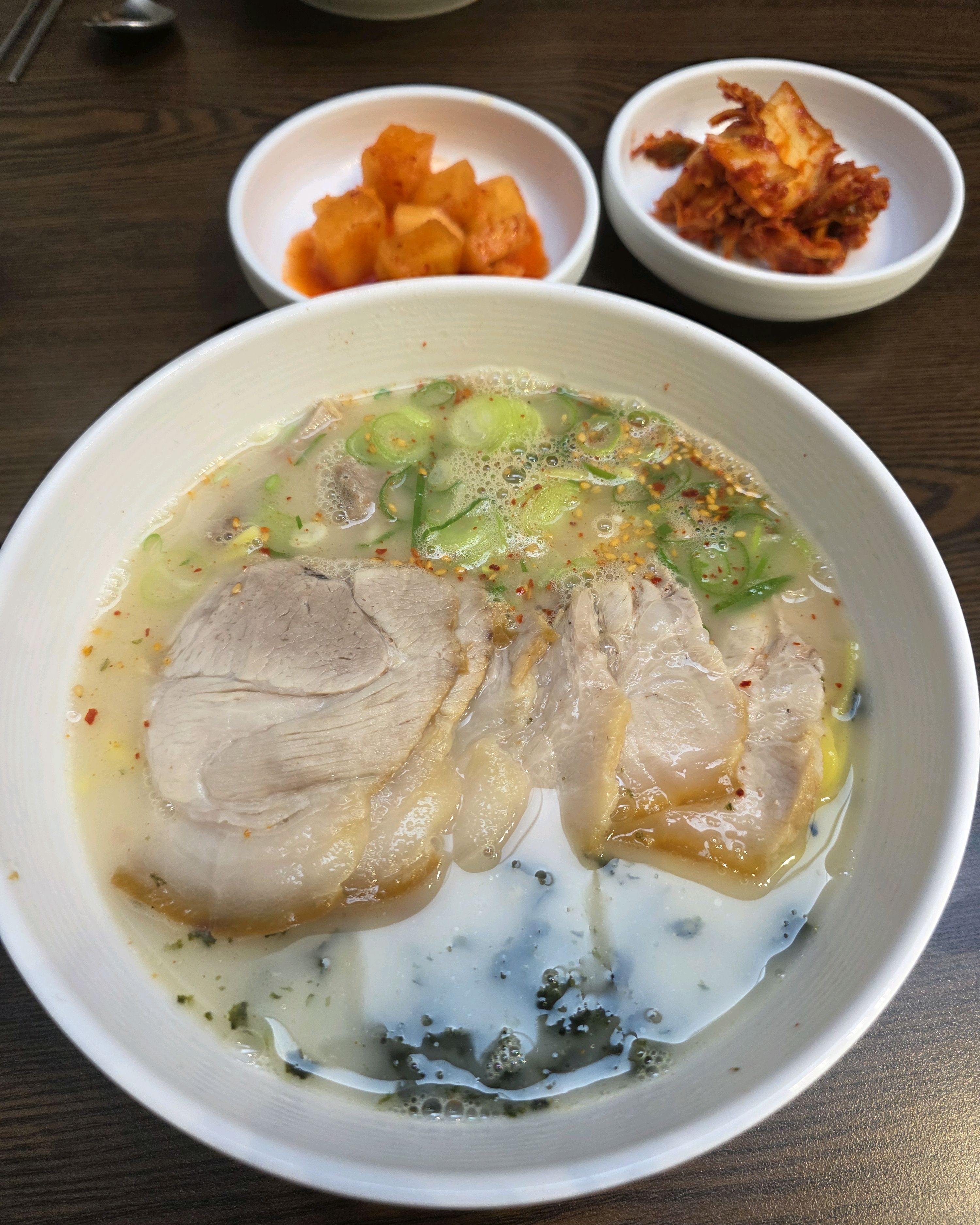 고기국수 (10,000) - 제주 맛집 자매국수