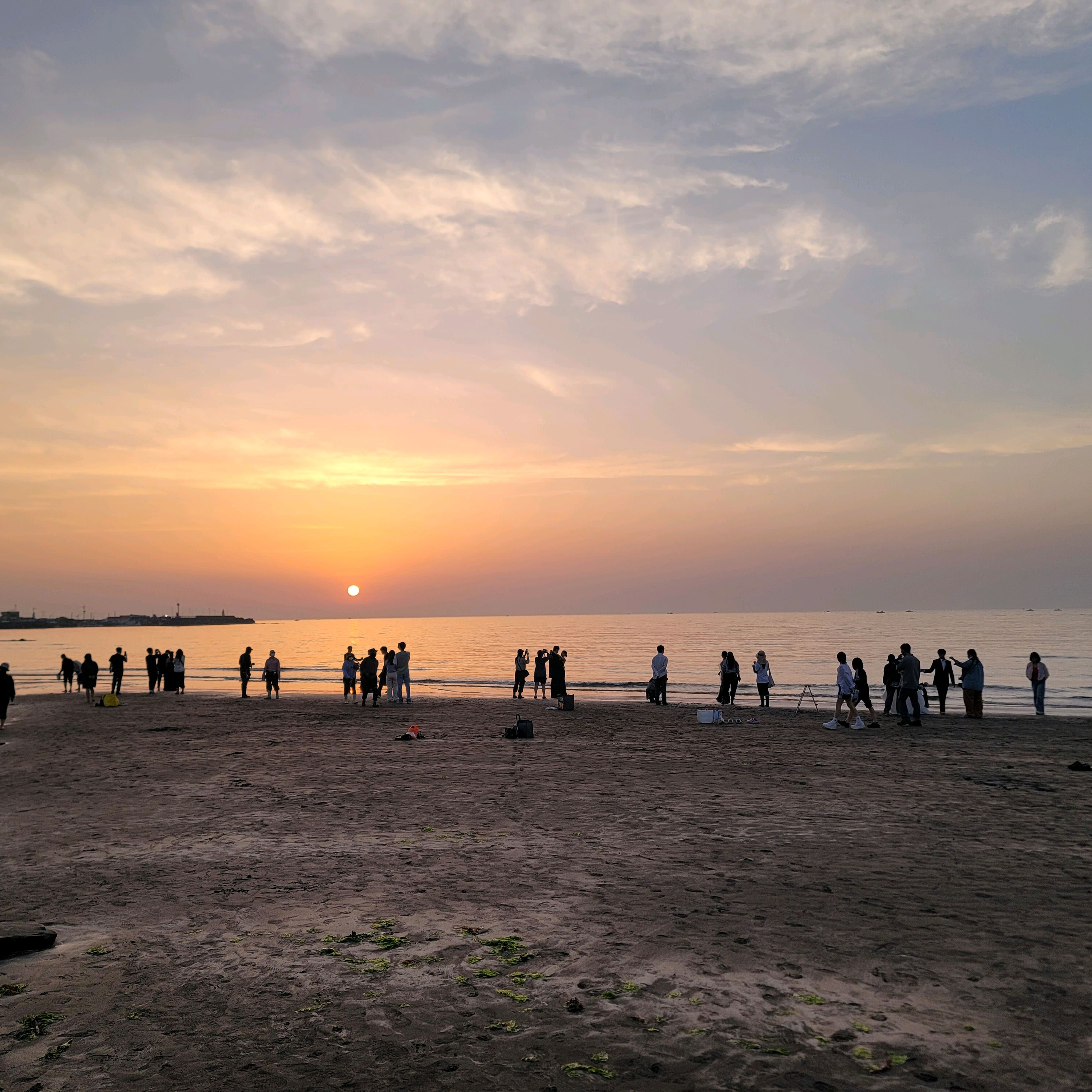 삼양 검은모래 해변뷰가 멋진 좋은카페! - 제주 맛집 에오마르