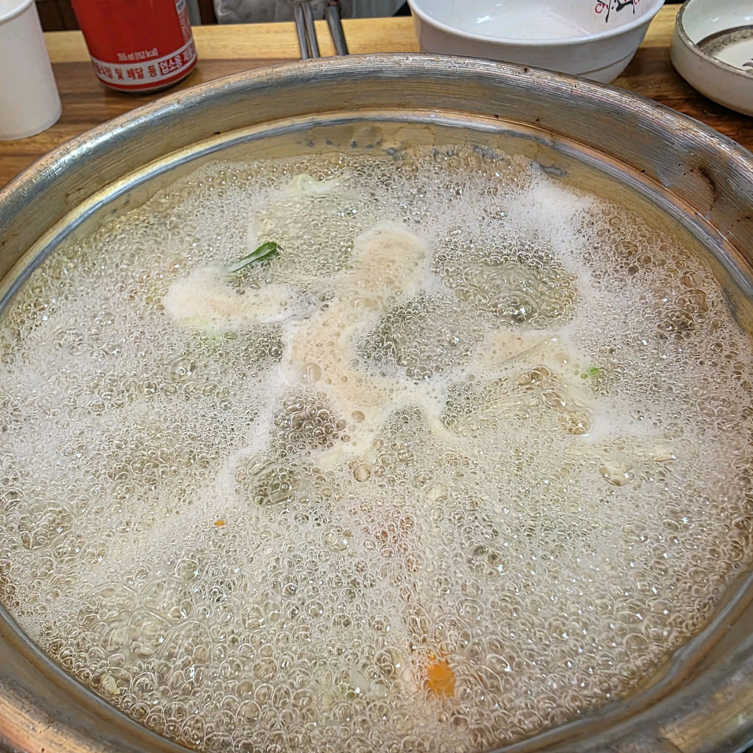 음식이 깔끔하고 맛있습니다 강추! - 대전 맛집 대전 칼국수 족발 쭈꾸미볶음 본점