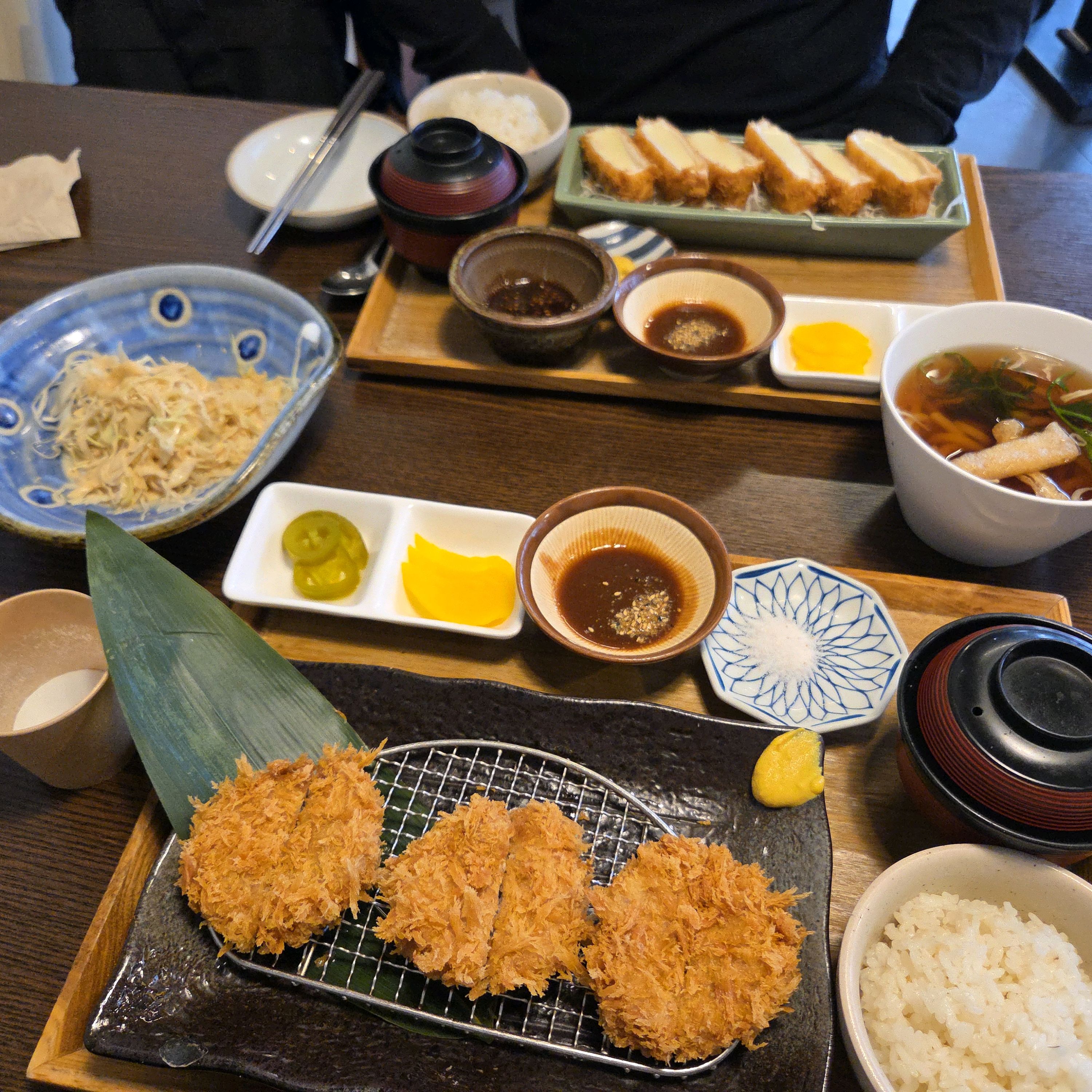 하지메카츠 자주 먹으러 왔었는데 매장 이전하고도 여전히 맛있네요! - 대구 맛집 하지메 카츠 대구동성로점