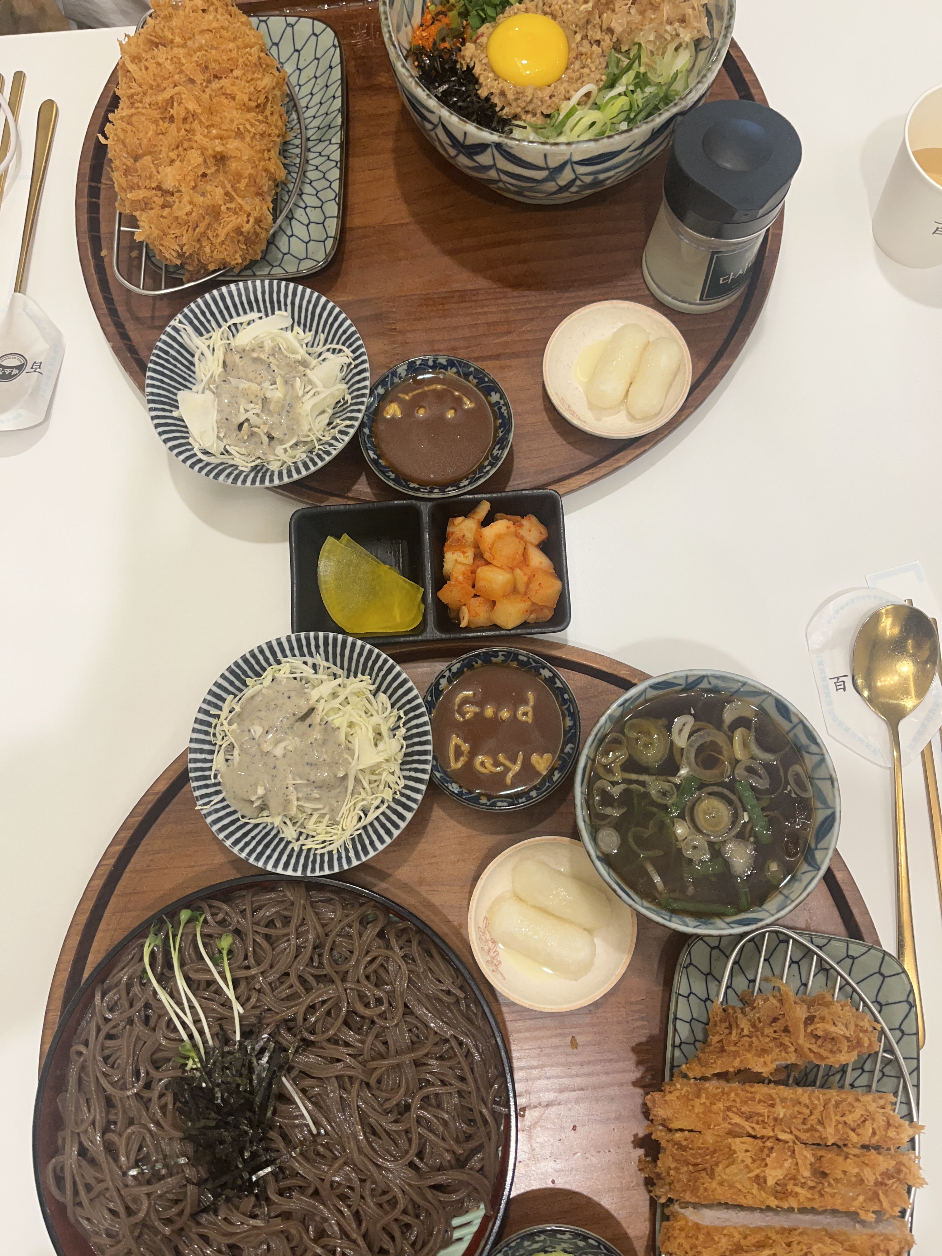 매장이넓고시원하고 음식 맛있어요!! 직원분들도 친절하시고 - 까치산역 맛집 백소정 까치산역점