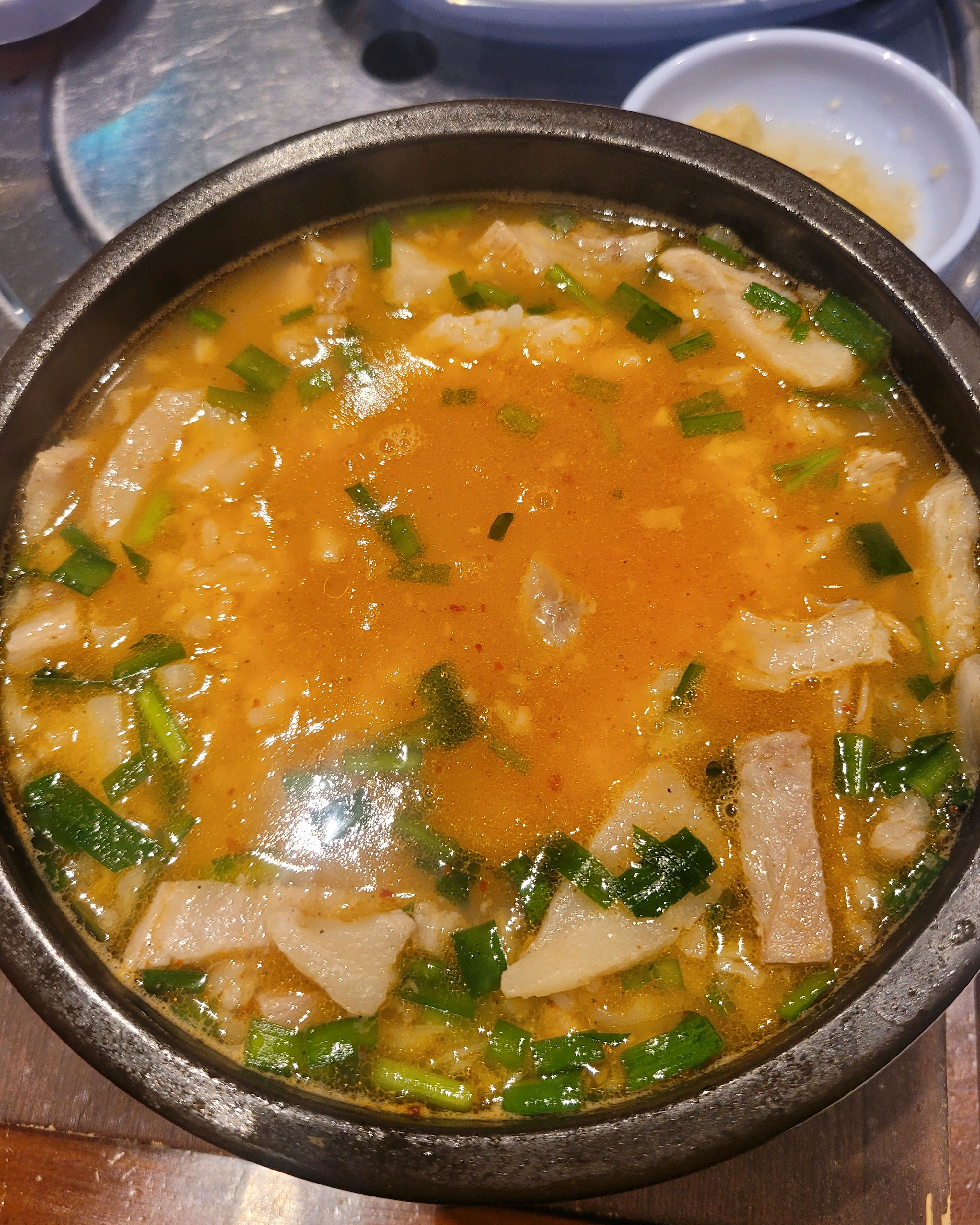 몇번 방문했는데 여전히 너무 맛있어여 진짜! - 대구 맛집 산더미 미성돼지국밥