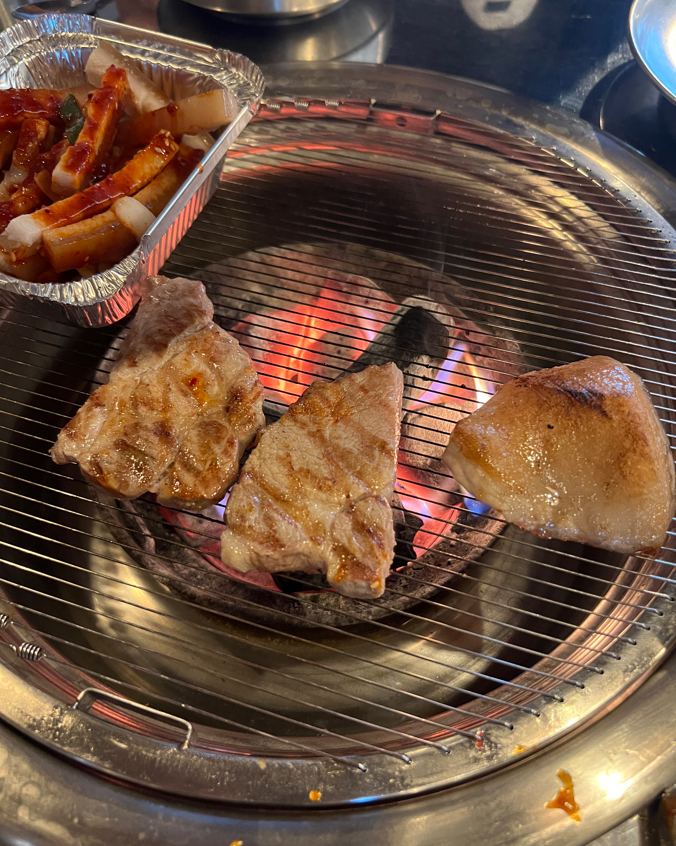 처음 와봤는데 다양한 메뉴도 있고 너무 좋네료~~ 다음번에 다시 와서 먹어야겠어요 ㅎㅎ 라