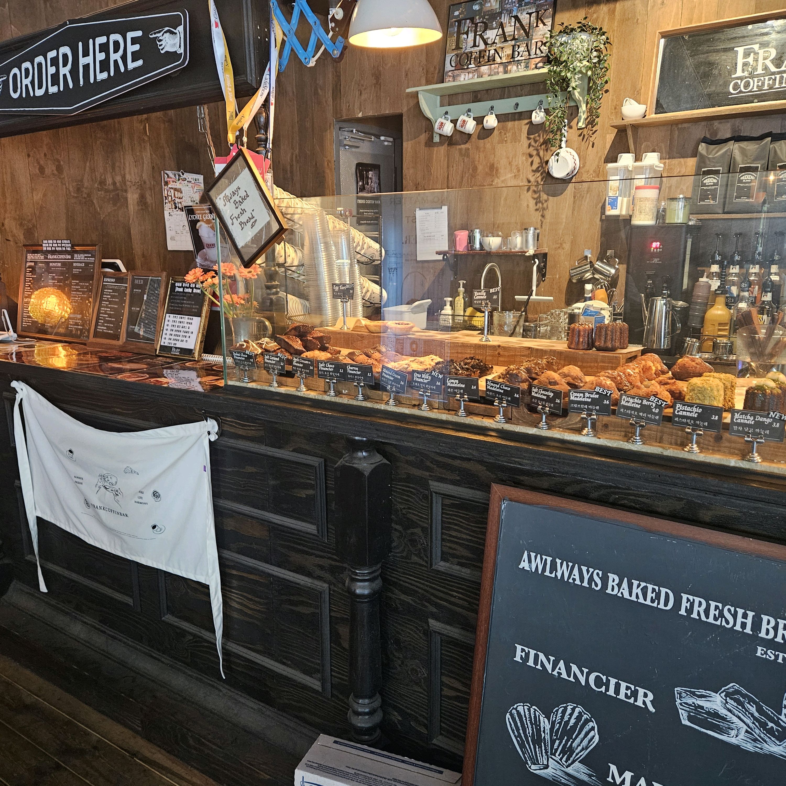 직원분들 친절하시고  주문한음료 빨리나왔구~ - 대전 맛집 프랭크커핀바 대전둔산점