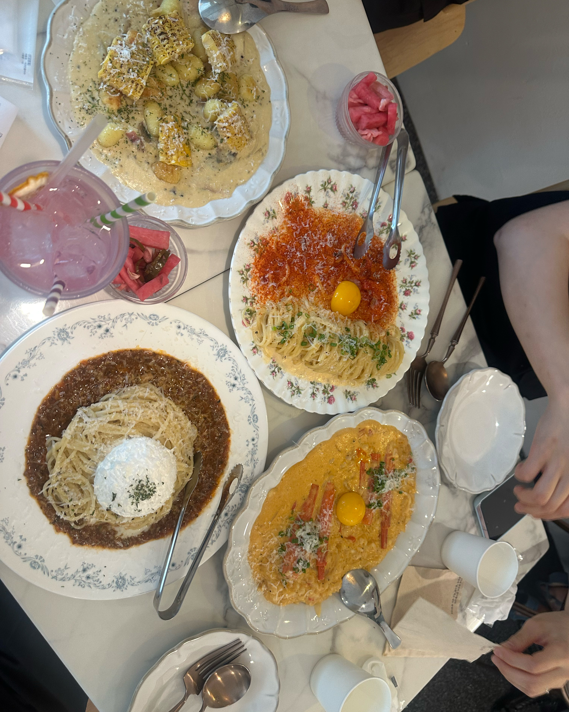 압구정 지점은 처음 와보는데 맛있네용~ 직장이랑 가까워서 자주 오면 좋을 것 같아요 ㅎㅎ 