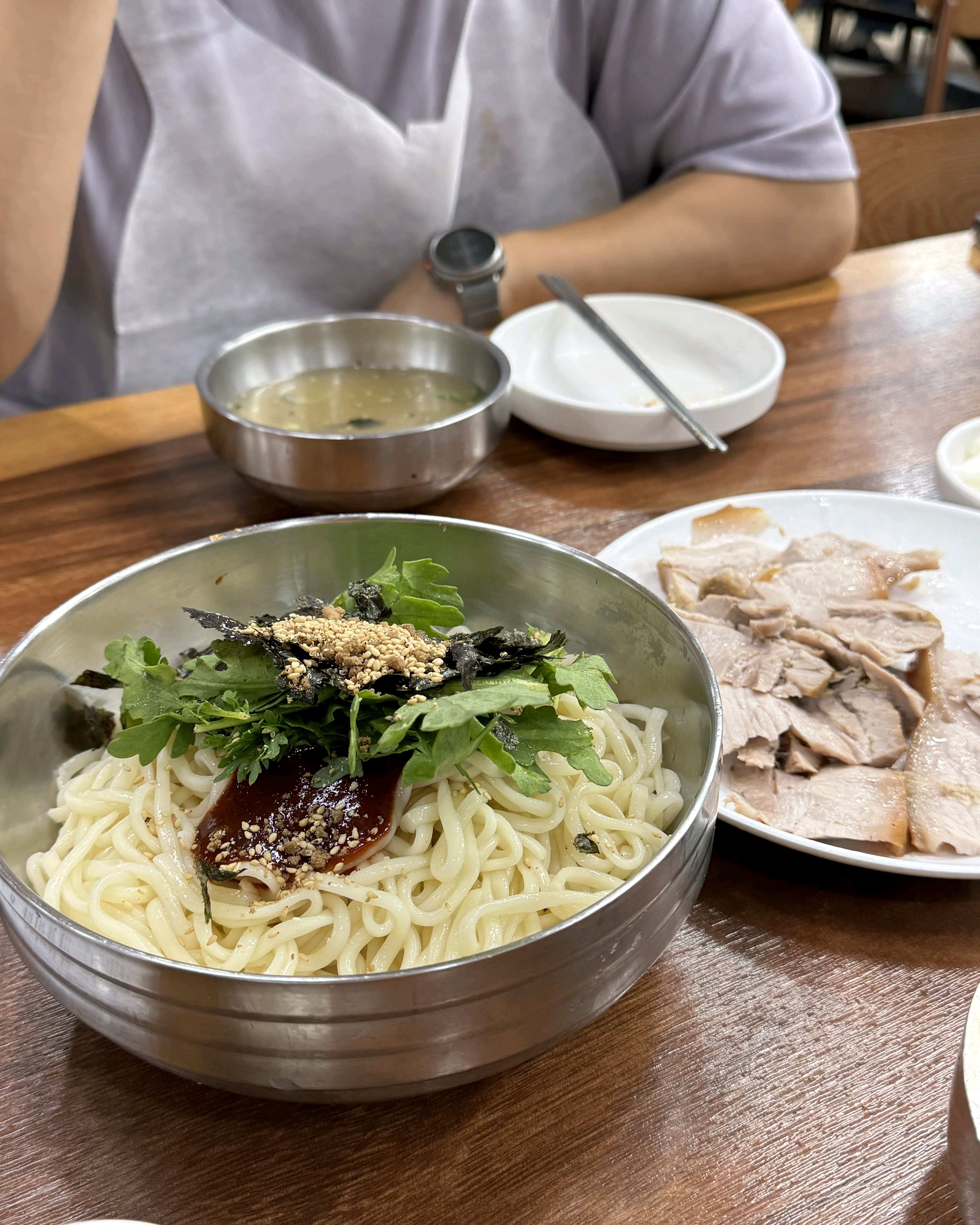 전반적으로 맛잇어요 - 대전 맛집 대선칼국수 본점