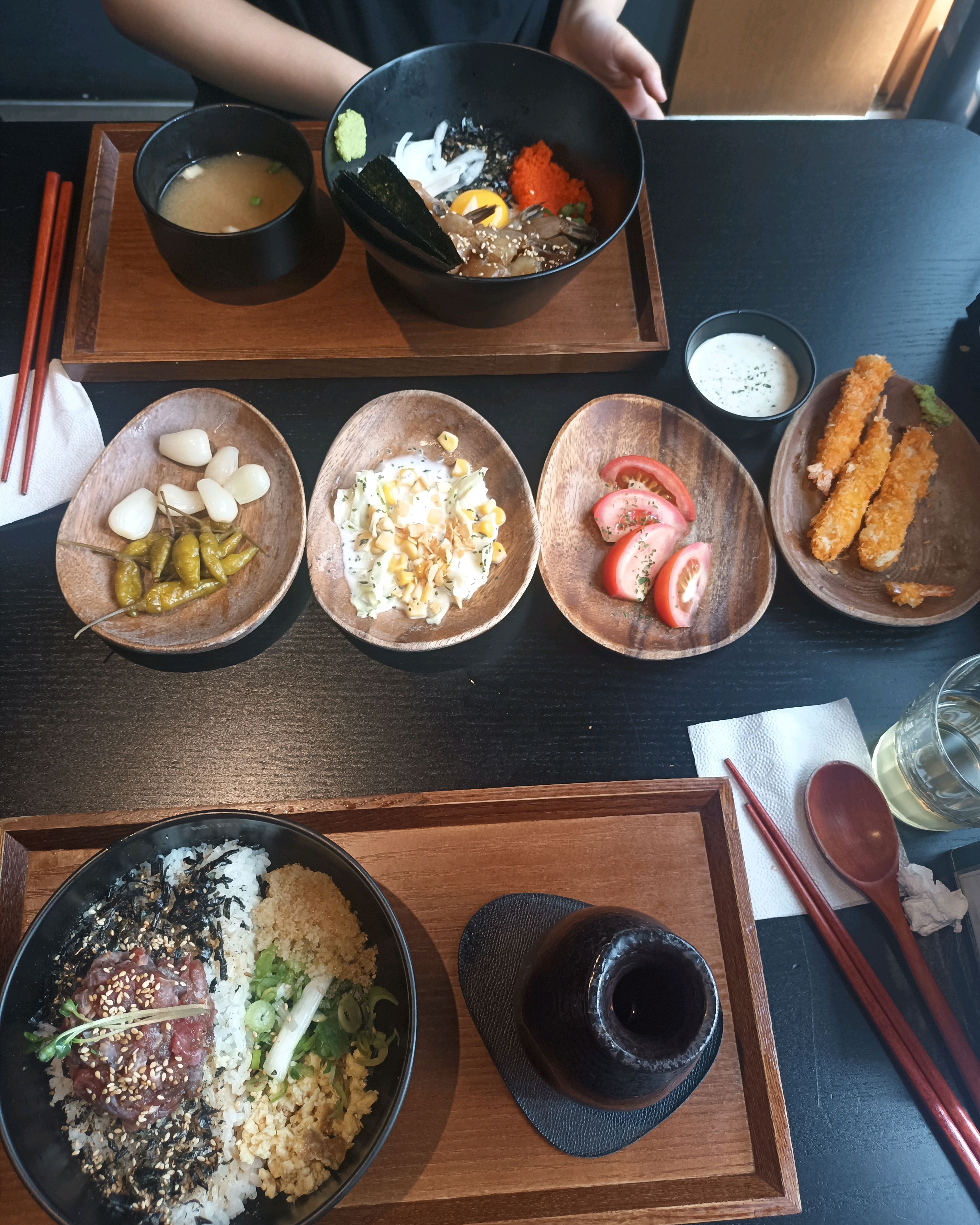 오차즈케는 처음 먹어보는데 맛있어서 다음에도 또 먹고싶어요^^ 스테이키동은 솔드아웃으로 못
