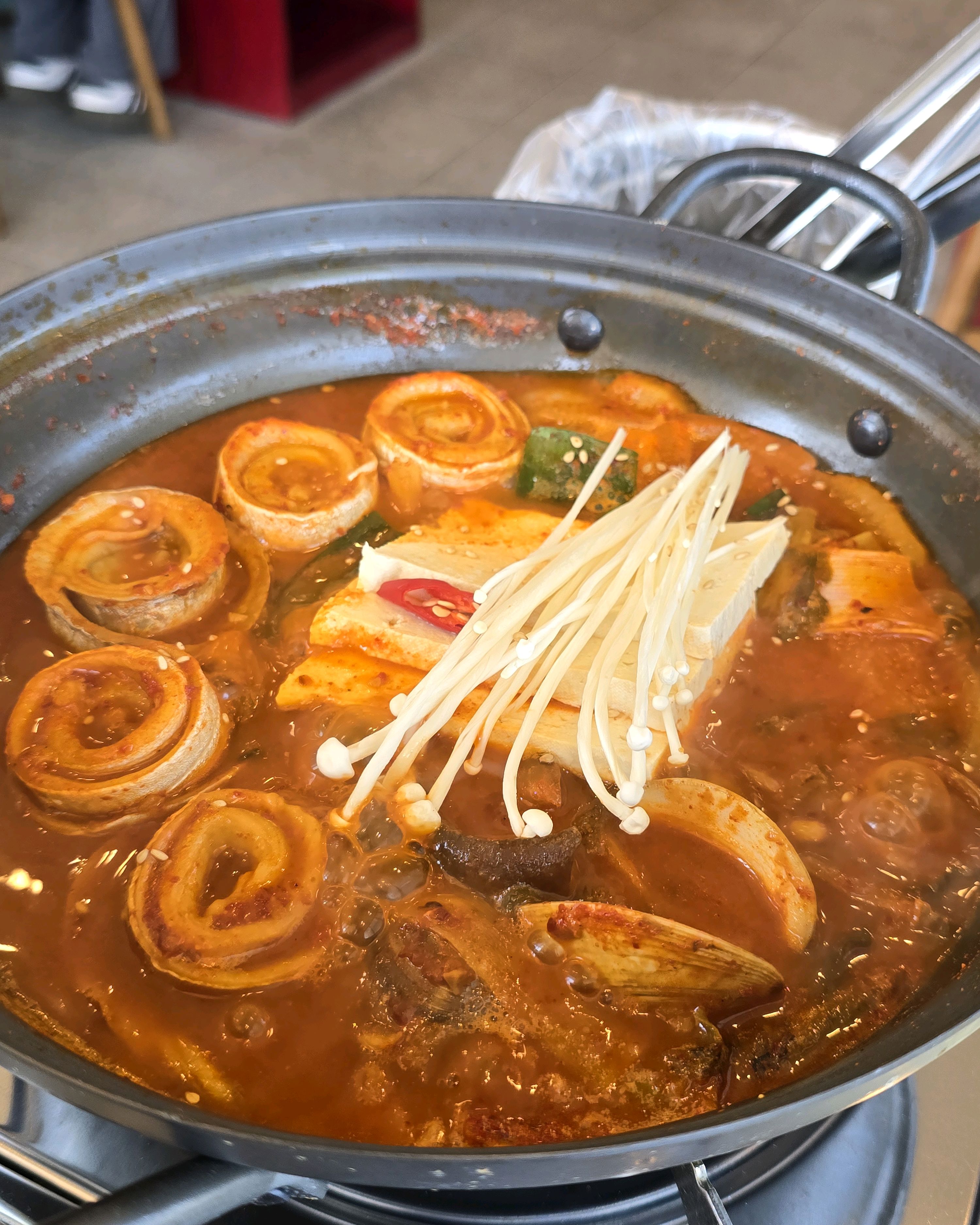 혼밥이라 순살 갈치 조림 1인분 시켜먹었어요 :) - 제주 맛집 정민이네갈치 월정리본점