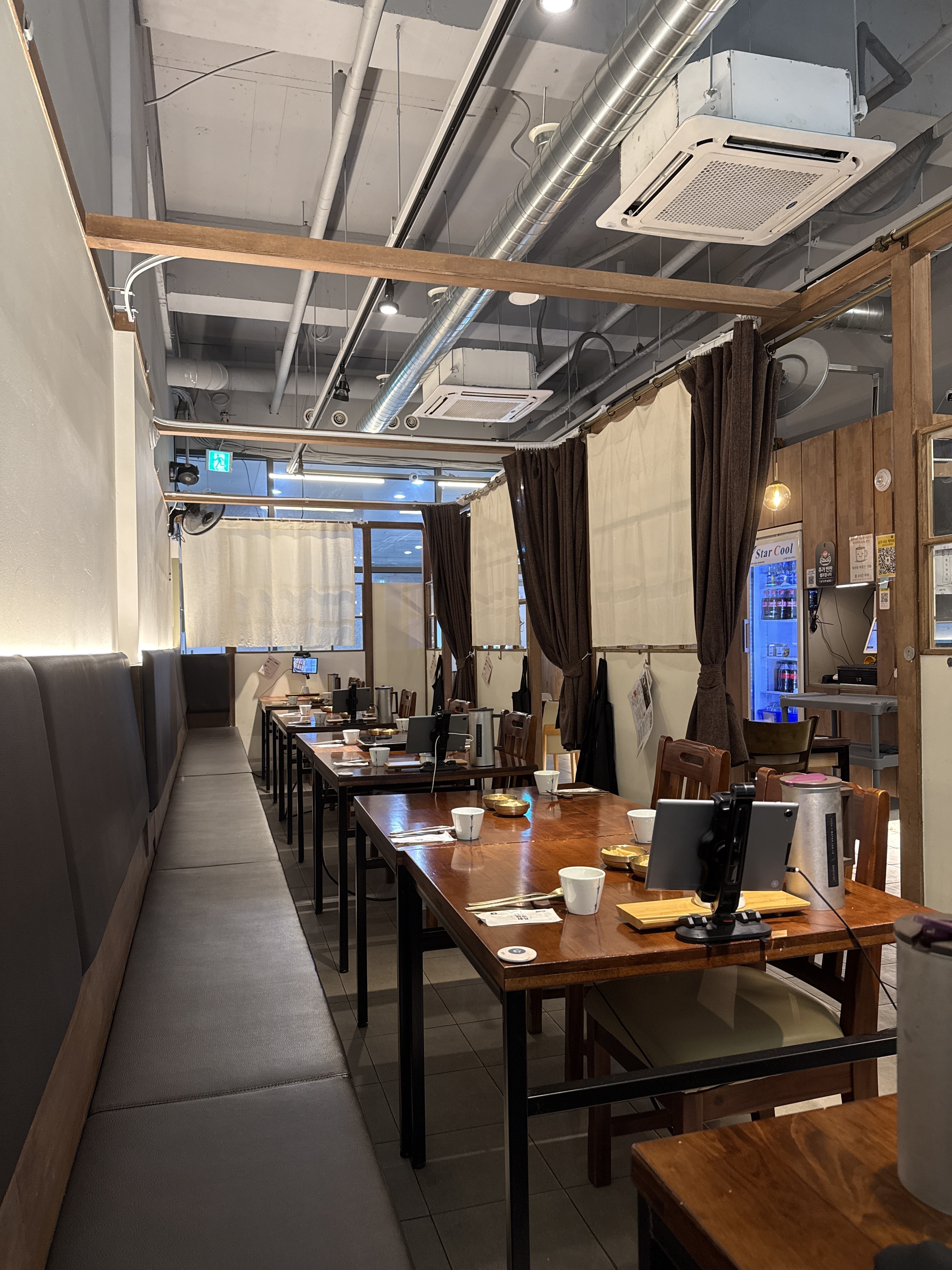 매장이 넓고 친절하세요~~ 😁😁 - 대전 맛집 담온식당 대전