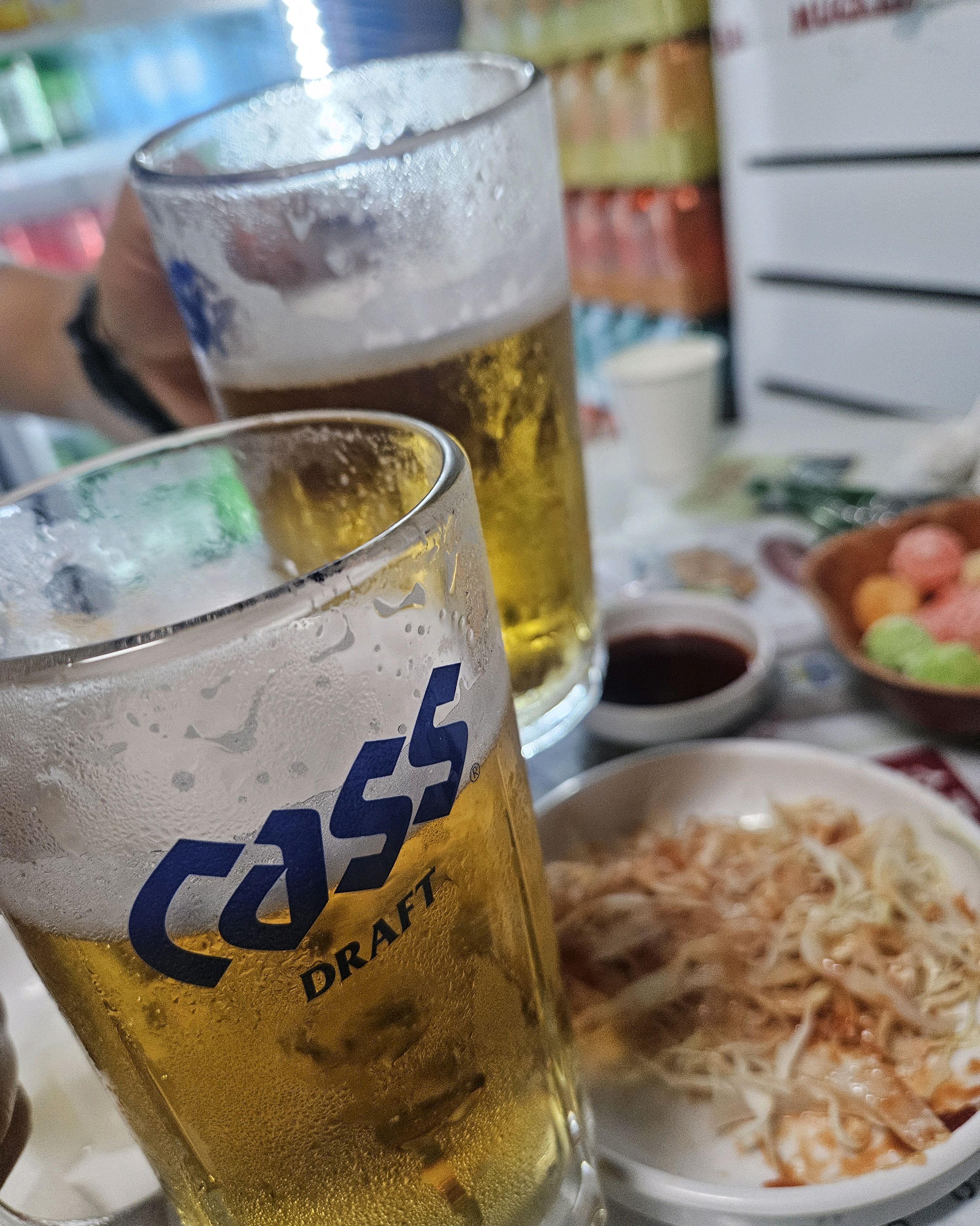 오우 여기최고네요 생맥주도 맛있고 치킨도 너무맛있어요 한강라면도 👍 단골합니다!^^ - 대전 맛집 먹킨호프