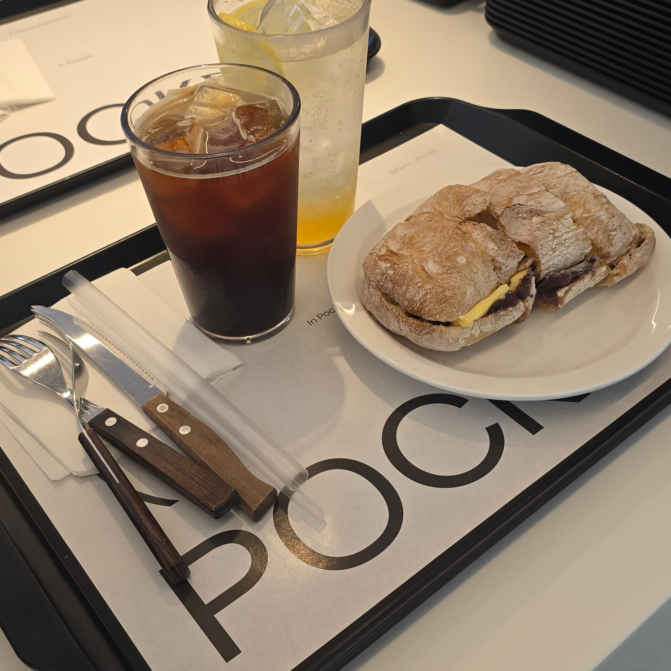 수성못 하면 떠오르는 핫플, 포켓(POCKET) 카페 다녀왔어요~ - 대구 맛집 포켓