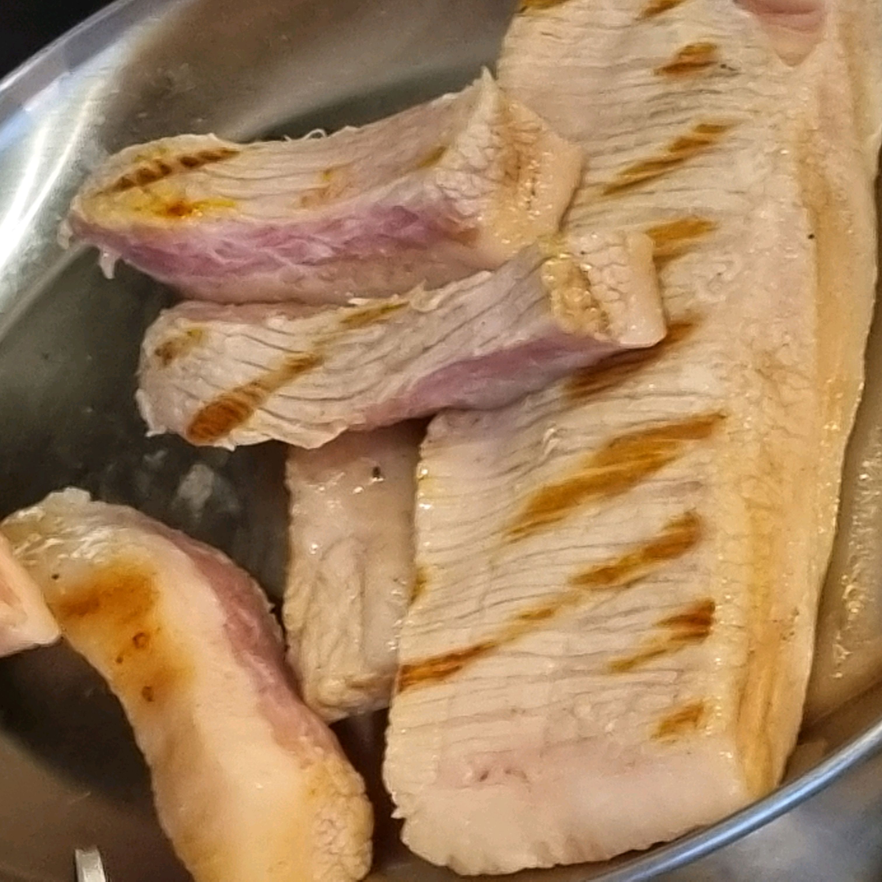 동네에 새로 오픈했다해서 와봤는데 들은대로 맛나네요! 자주 올거같아요 ㅎㅎ - 대전 맛집 녹슨집 대전본점