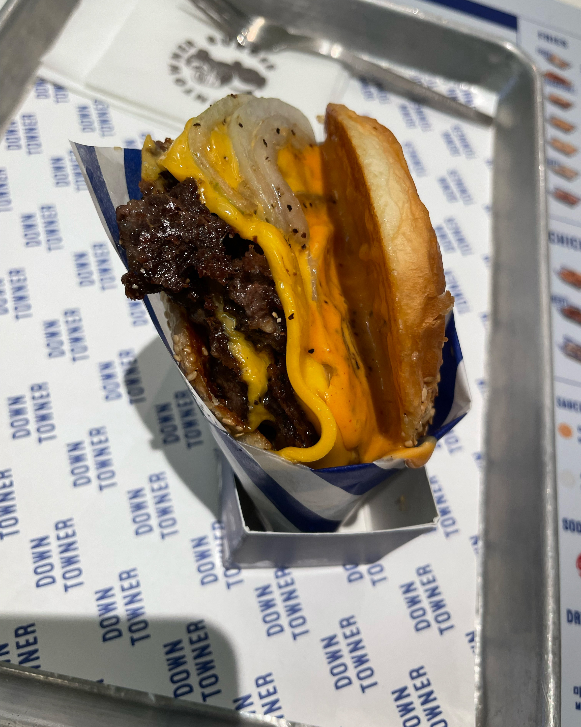 혼자 갤러리아 방문했다가 들렸는데 너무 맛있고 기대 이상이였어요~❤️ - 대전 맛집 다운타우너 갤러리아 타임월드