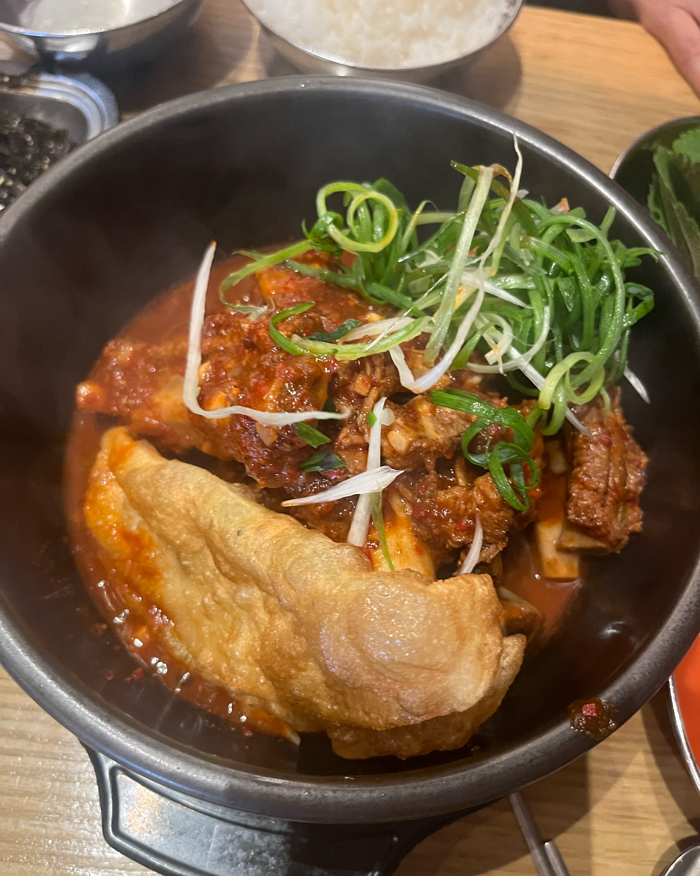 점심으로 거송갈비먹으러 왔어요! 또먹어도 맛잇는 거송갈비👍🏻 - 대구 맛집 거송갈비찜 본점