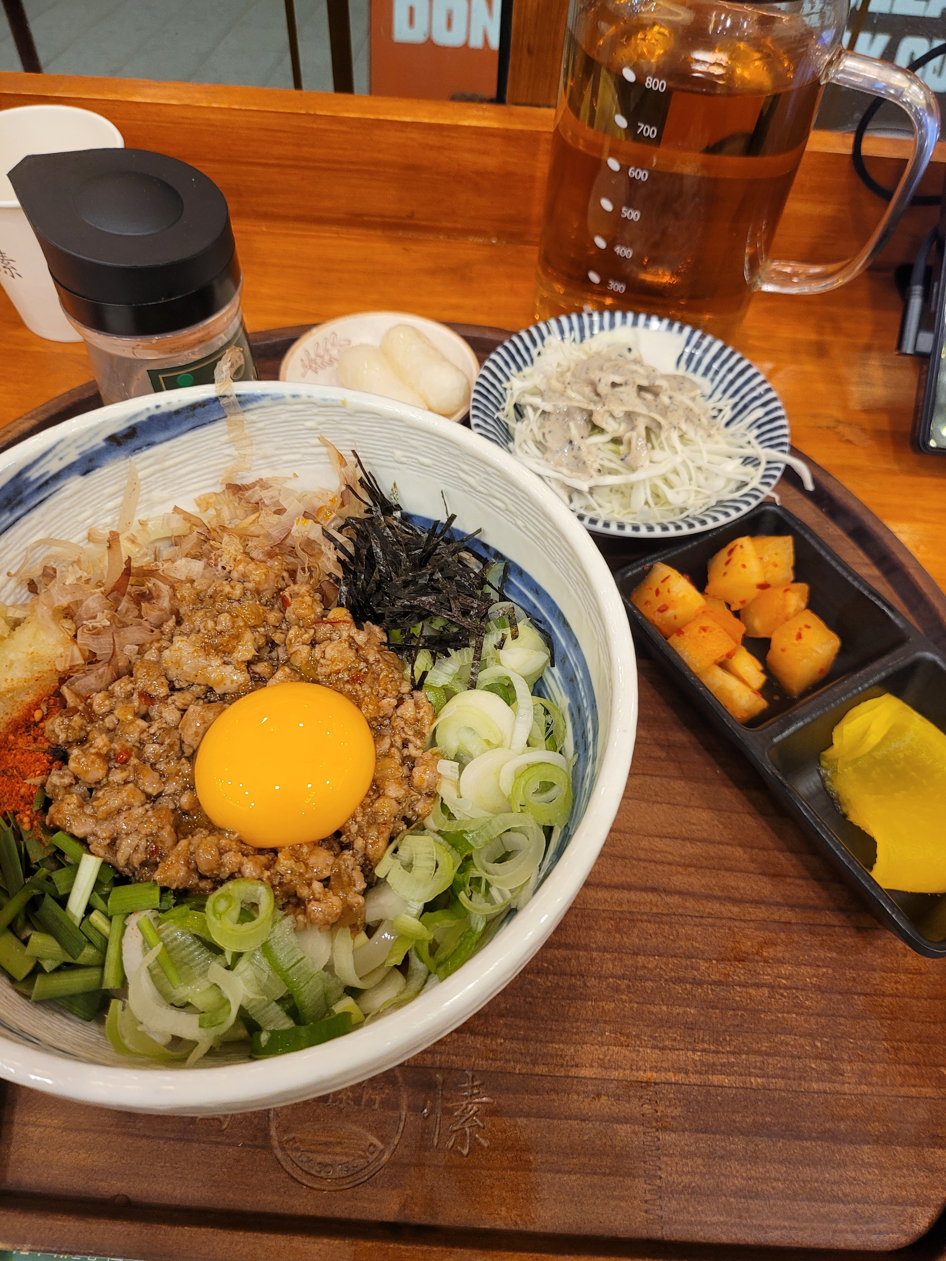 음식 깔끔하고 맛도 좋습니다. 밥도 추가로 줘서 양도 적당하고 만족합니다. - 사당 맛집 백소정 사당점