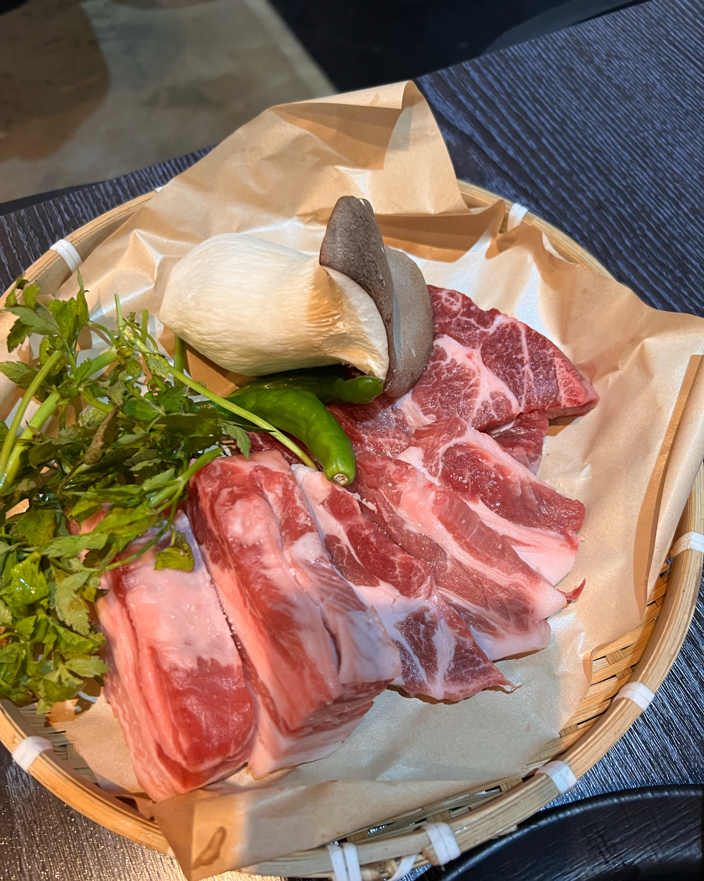 아이와 갔는 데 구워주셔서 맛있게 잘 먹었어요 - 제주 맛집 풍로 제주신화월드점
