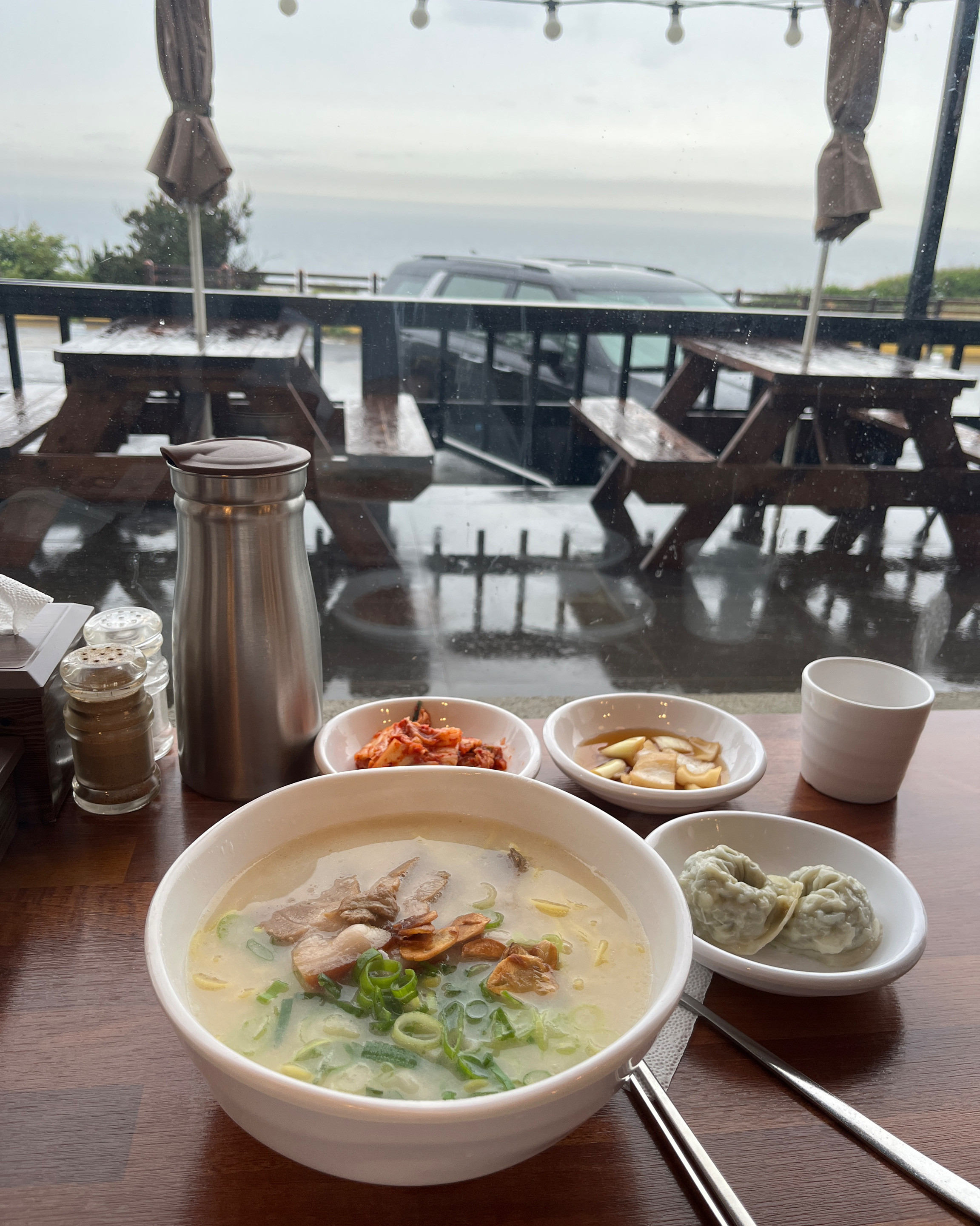 SNS에서 우연히 보고 오게됬는데 진짜 맛있고 직원분들 진~~~~짜 친절하세요!!! 나중에