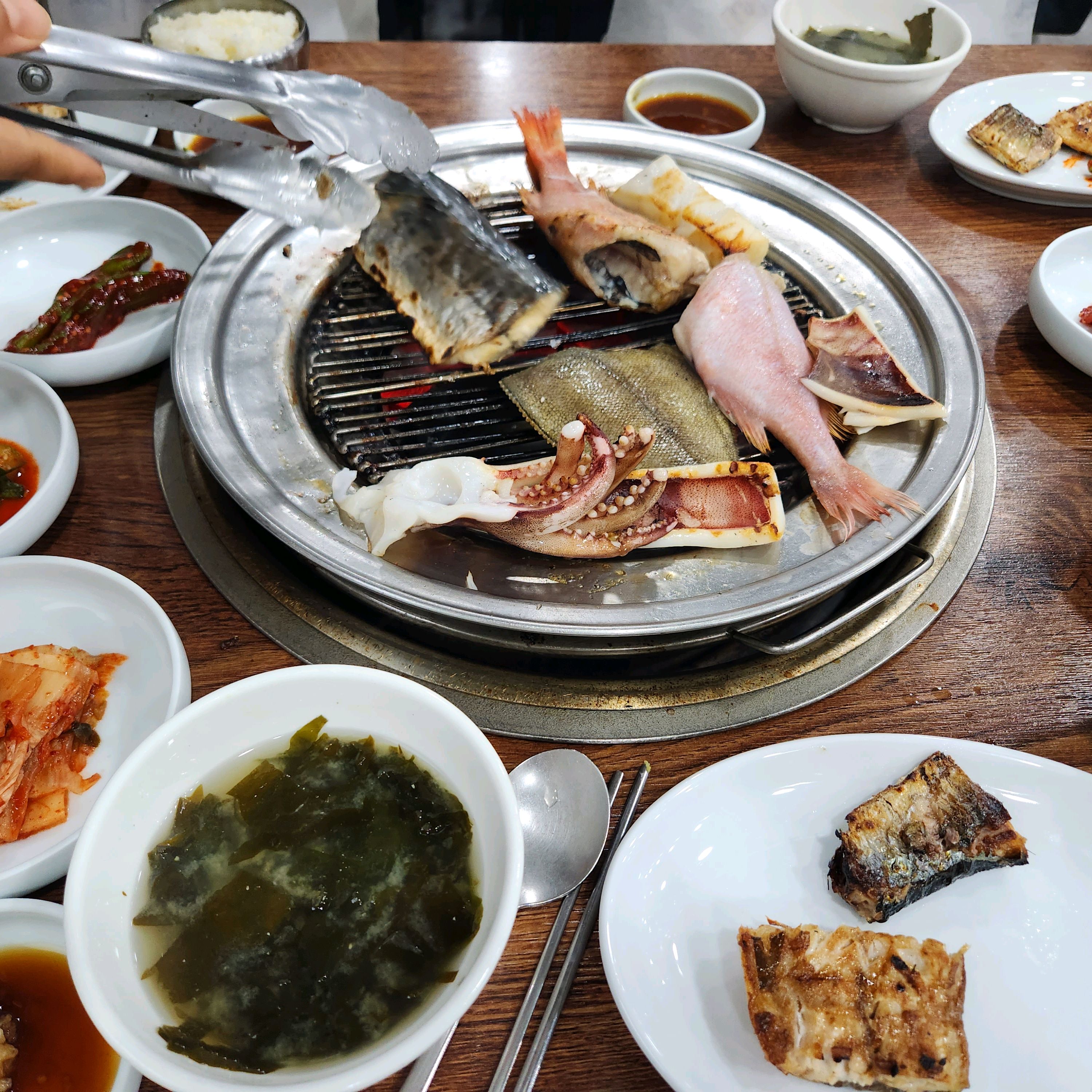 숮불에 구워주는 생선구이라고 해서 - 아바이마을 맛집 88생선구이
