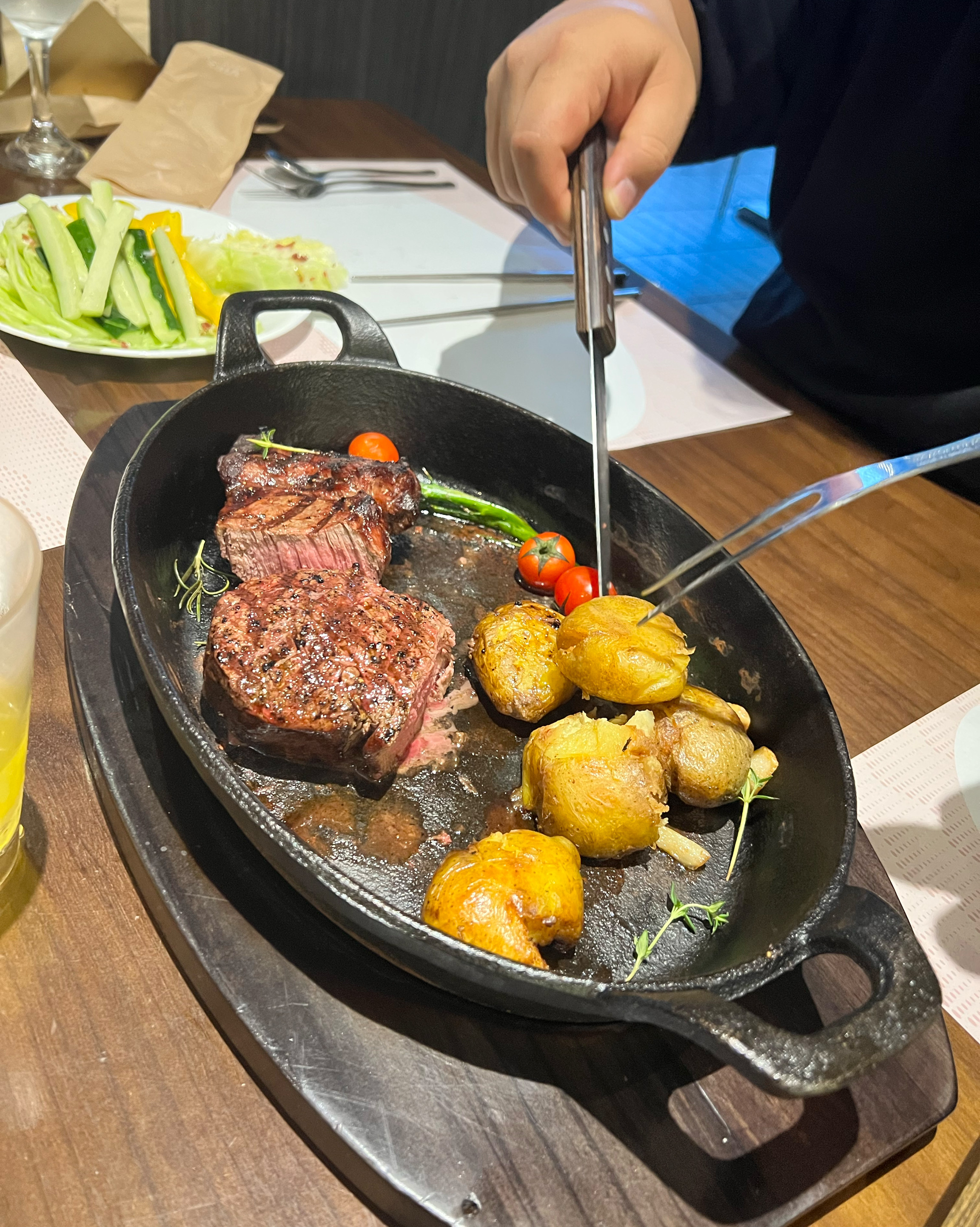 안심 진짜 맛있구요~ - 대구 맛집 빕스 대구수성교점