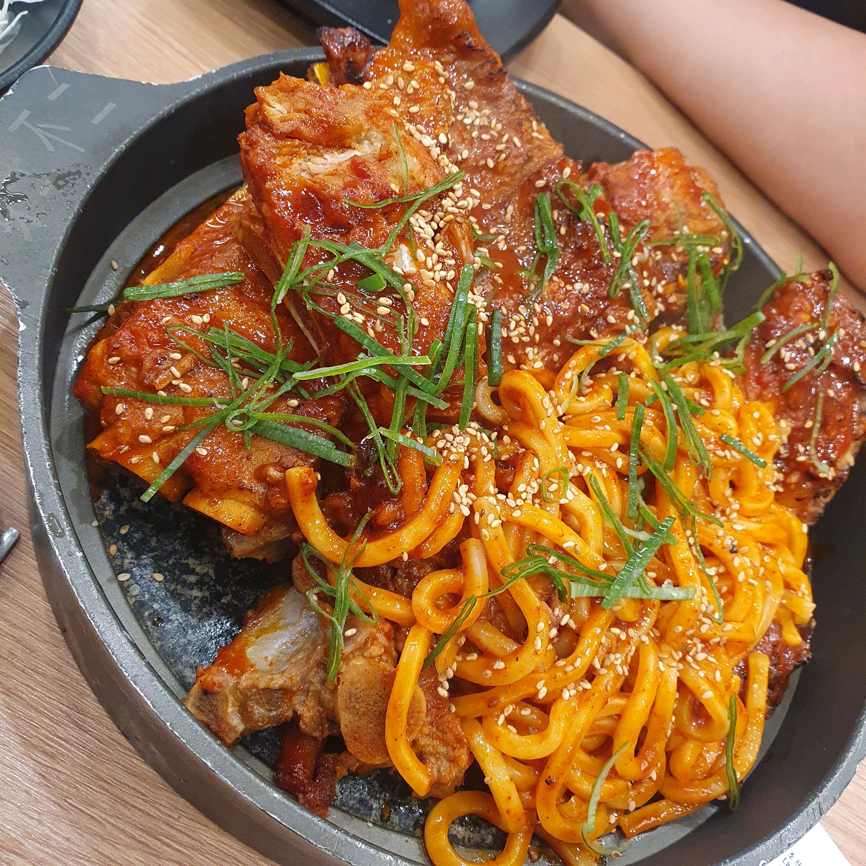 며칠전부터 먹고싶어서 왓어요^^♡ - 대전 맛집 조프로뼈구이 관평점