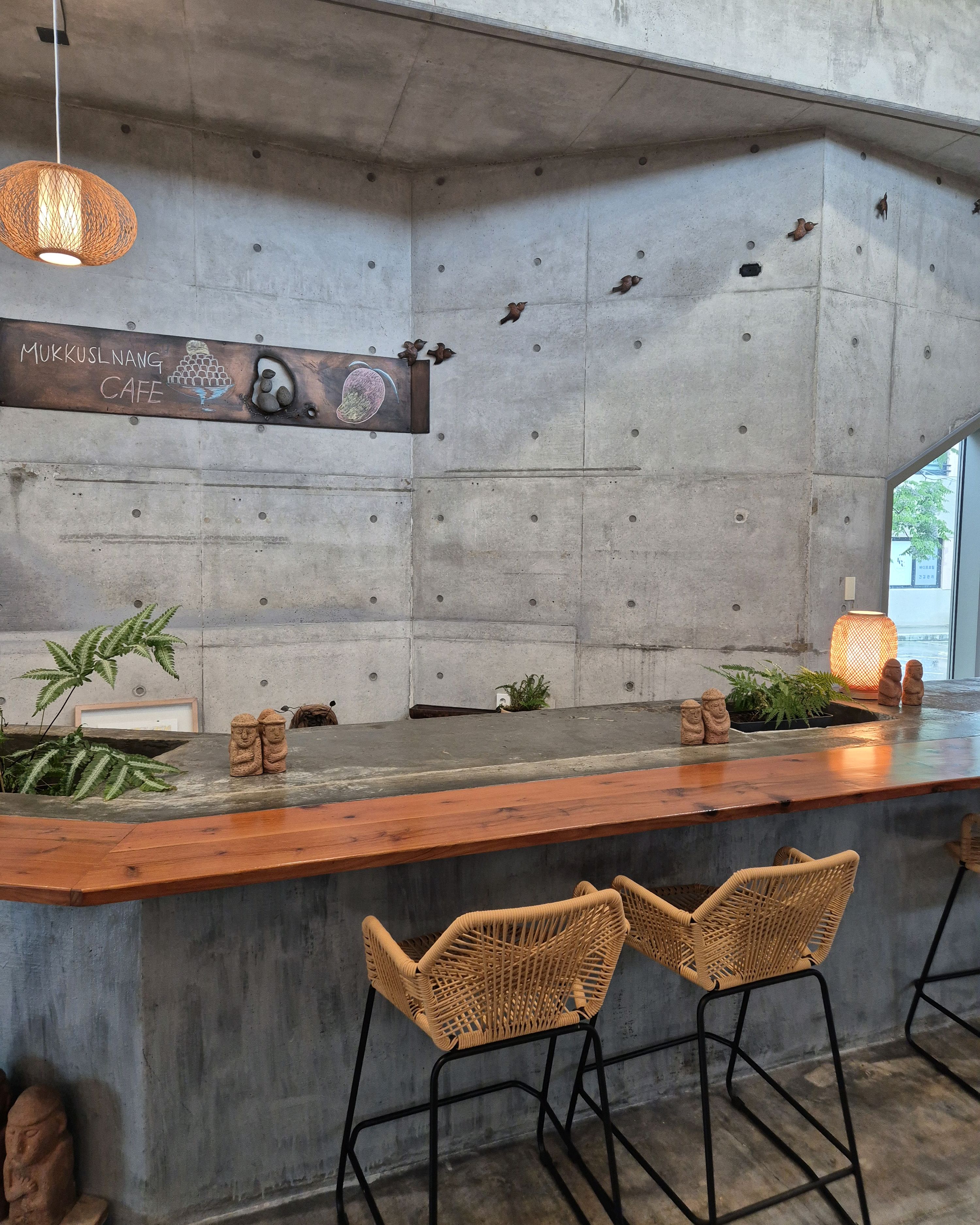 분위기도좋고 애플망고도 맛잇어용!!! - 제주 맛집 먹쿠슬낭카페