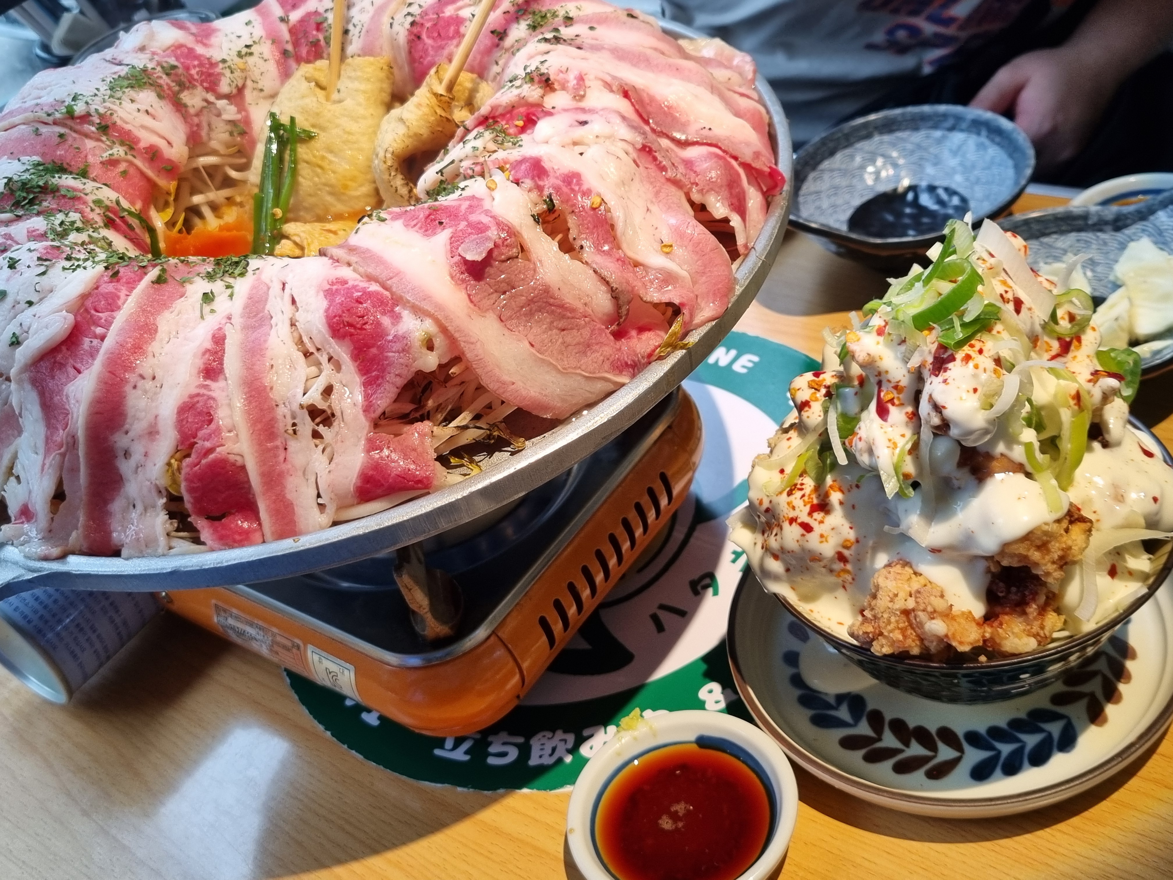 직장동료들이랑 왔는데 1차로 와도 부담없을만큼 양도 꽤 많고 가성비좋게 잘 즐겼어요! 사장