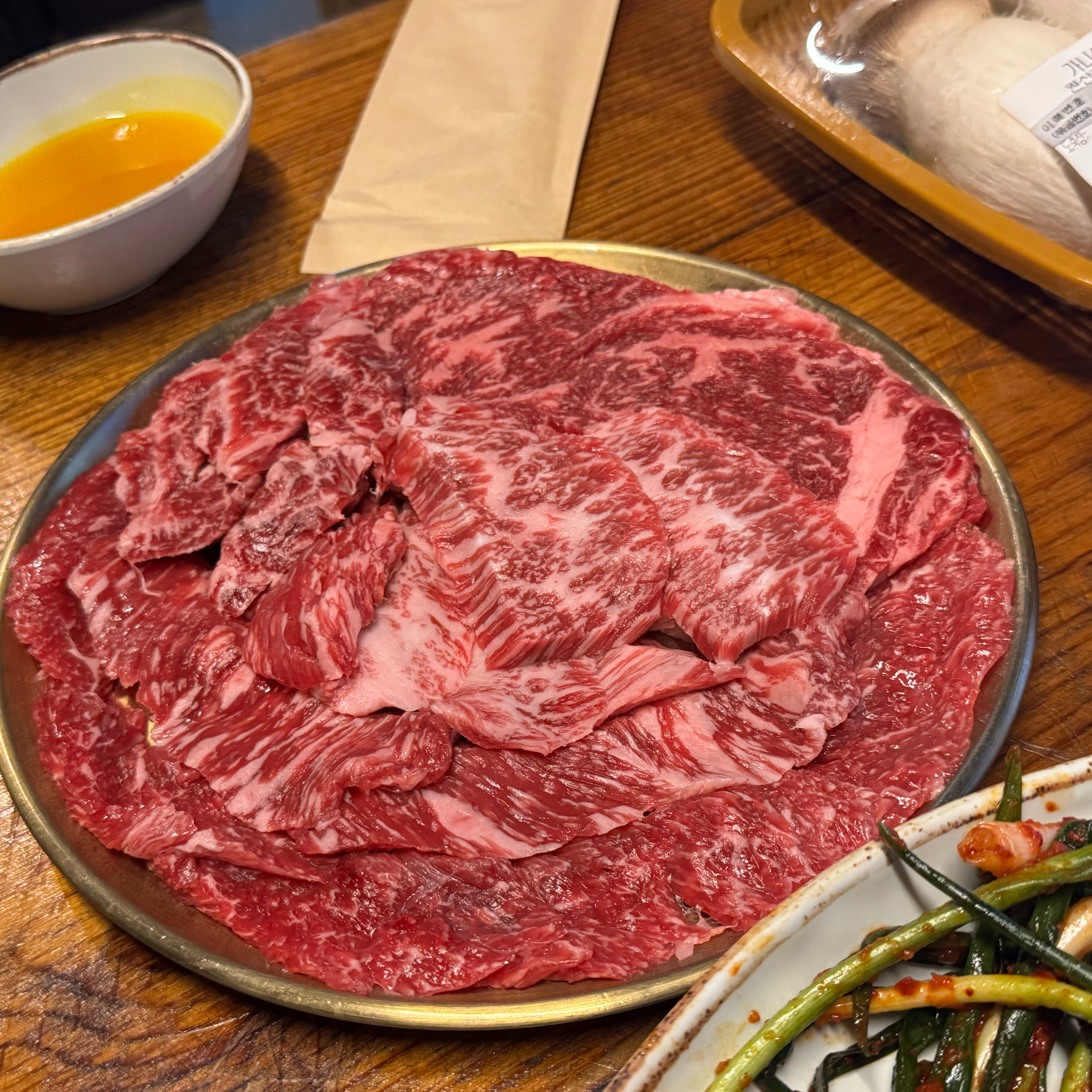 고기 질도 좋은데 경관이 좋으니 먹는 맛이 배가 되는 것 같아요. - 대구 맛집 스무고개