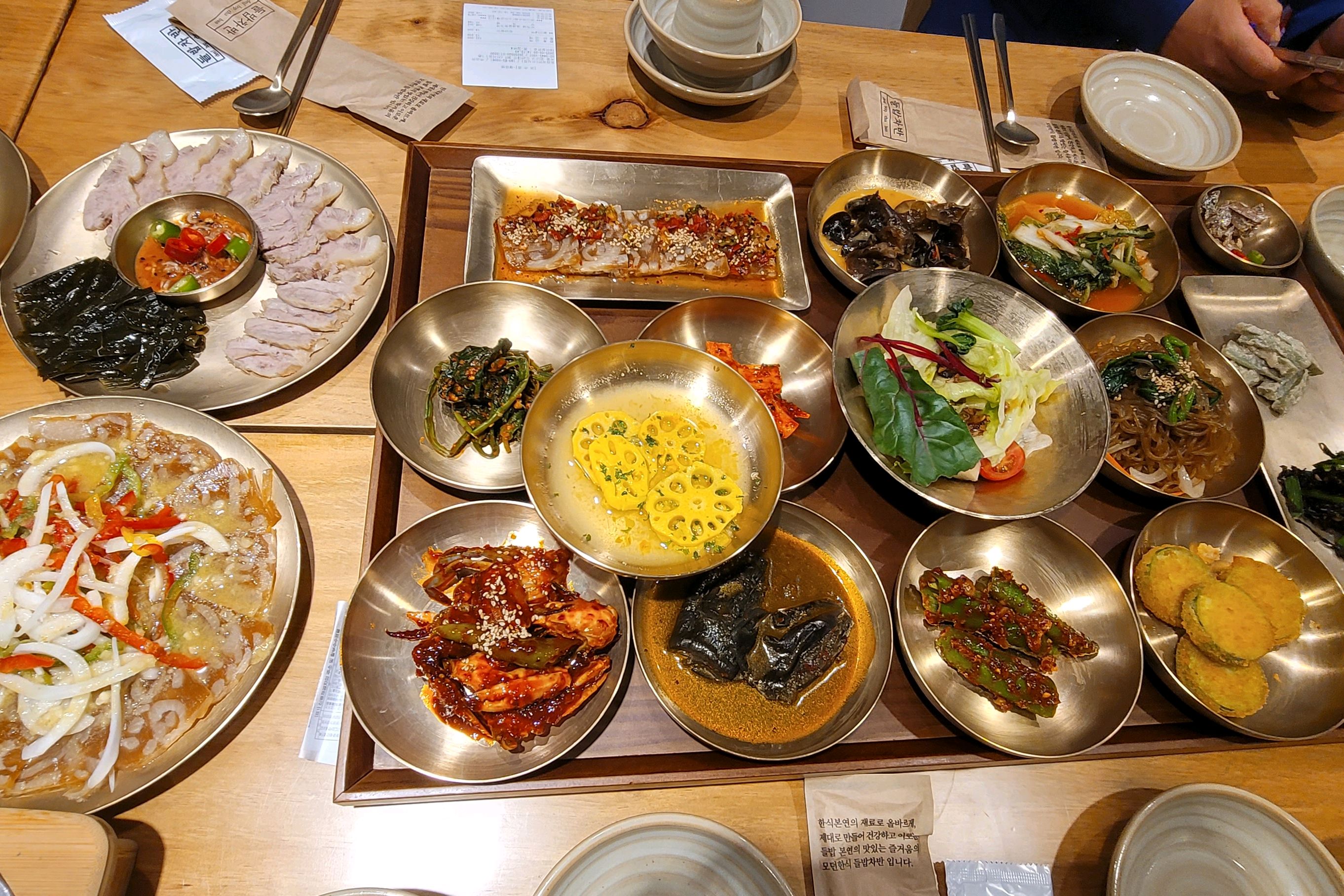 주꾸미가 생물인듯해요. 인생주꾸미볶음을 만났어요. - 강남맛집 들밥차반 신사점