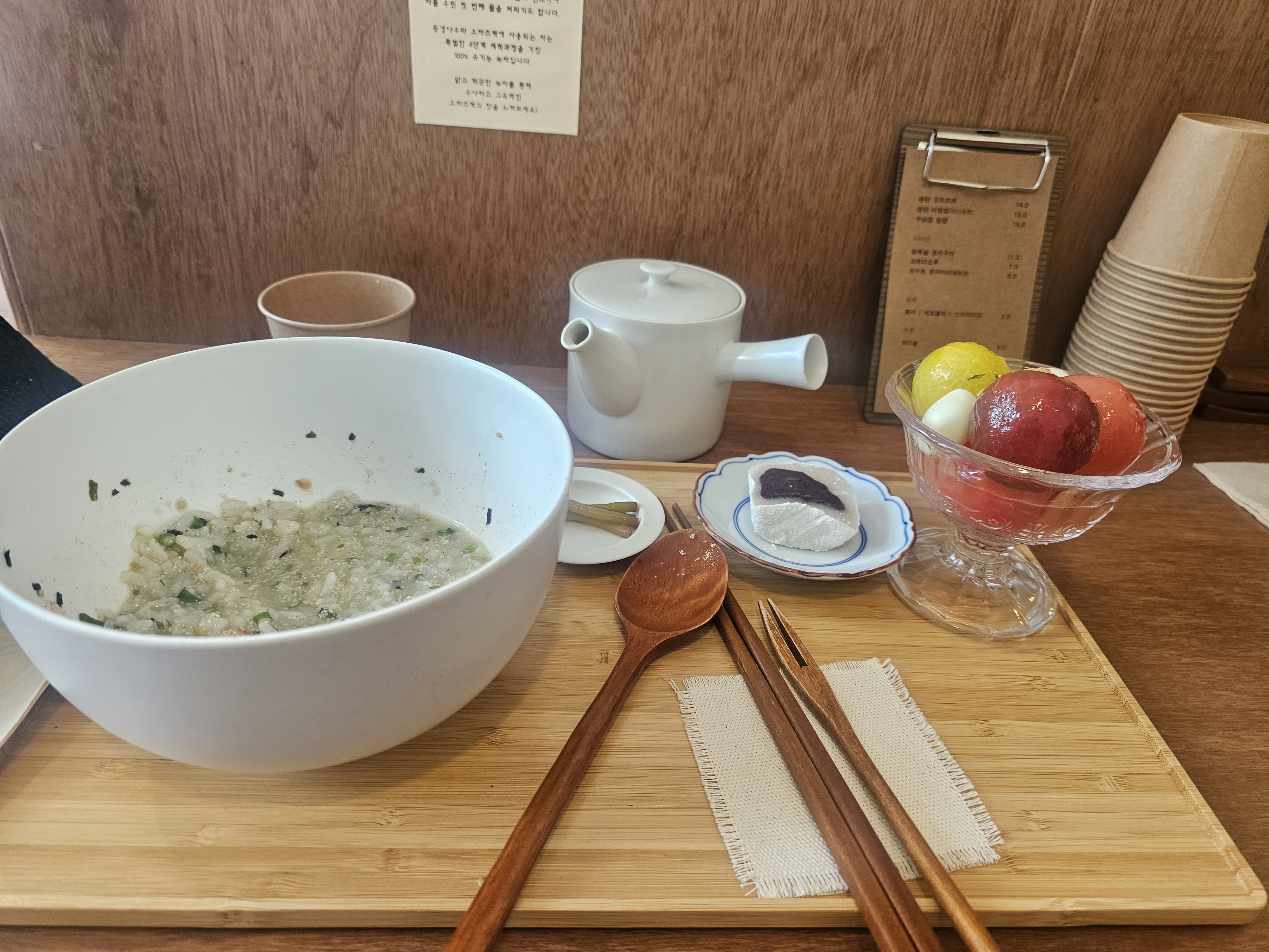 명란올려진 오차즈케~ 넘 새롭고 맛있어요!! 토마토 유자마리네이드도  넘 상큼하고 맛있어서