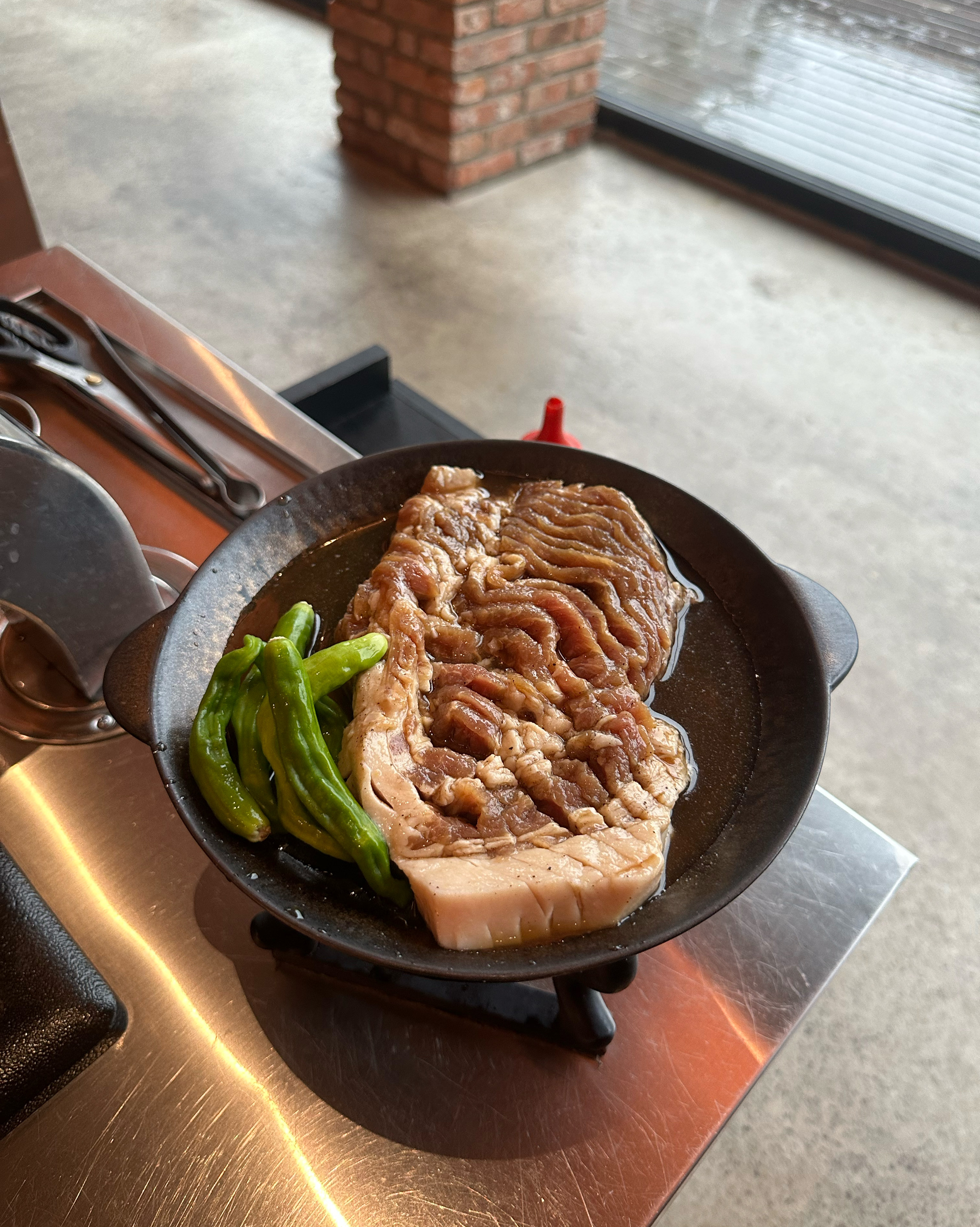 가게 인태리얼 너무 넓고 멋지다 - 제주 맛집 별돈별 중문 본점