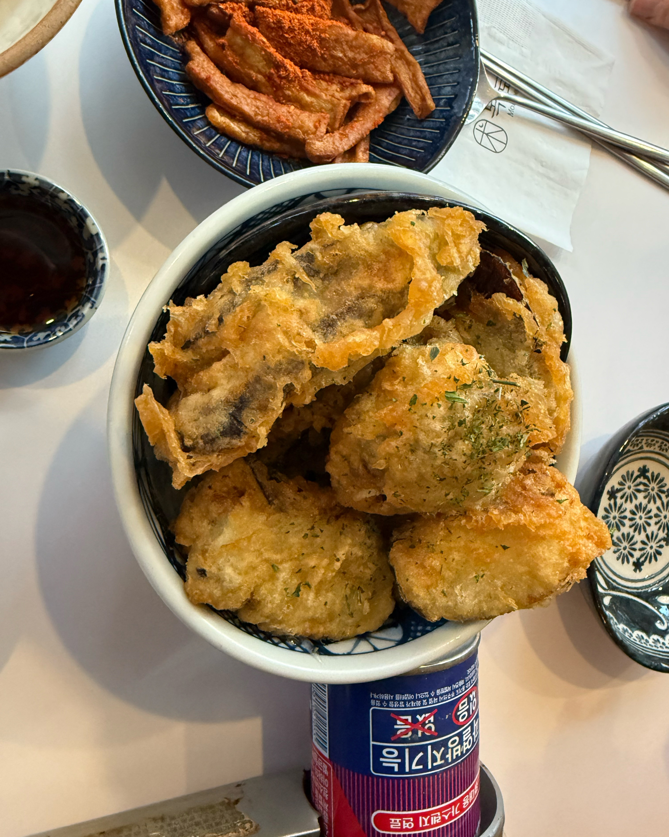 친구랑 A세트 먹었어요! 국물이 예술이고 예약해서 갔는데 매장도 넓고 인테리어도 깔끔하고