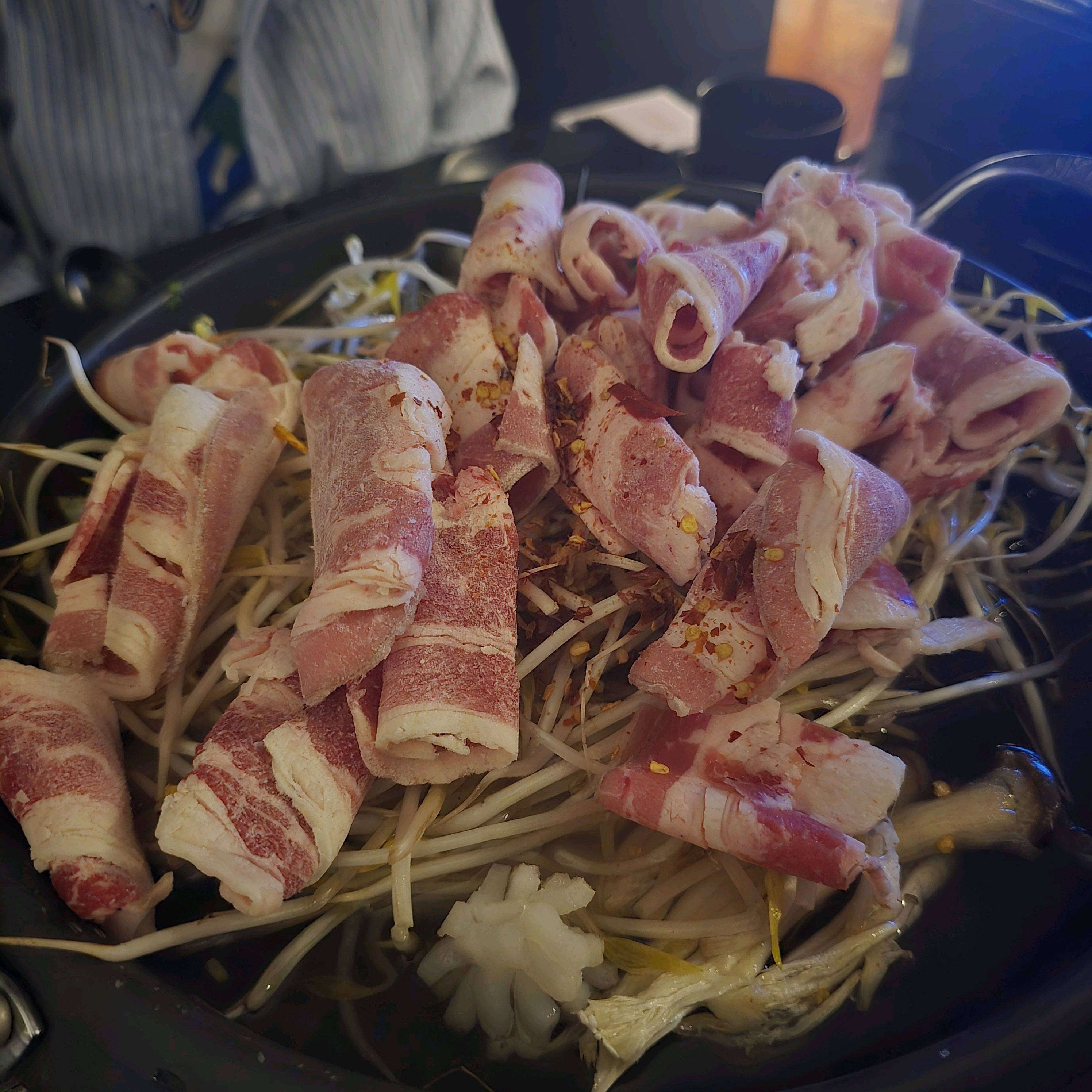 분위기 좋아요:) 어둑해서 대화하기 좋아요 ㅎ - 대구 맛집 오쇼