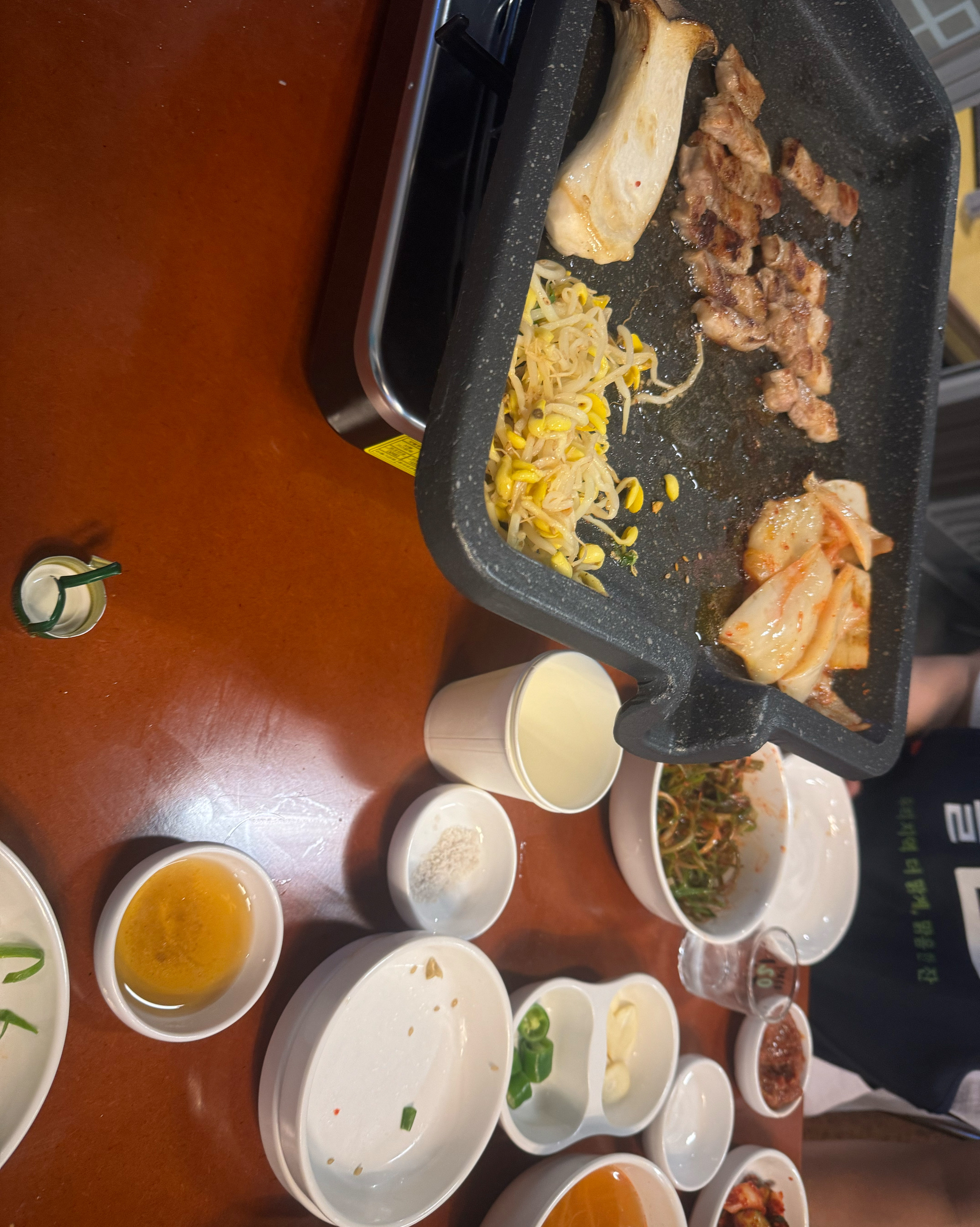 고기가 맛있고 분위기가 좋아요! - 대전 맛집 행운 대전 월평