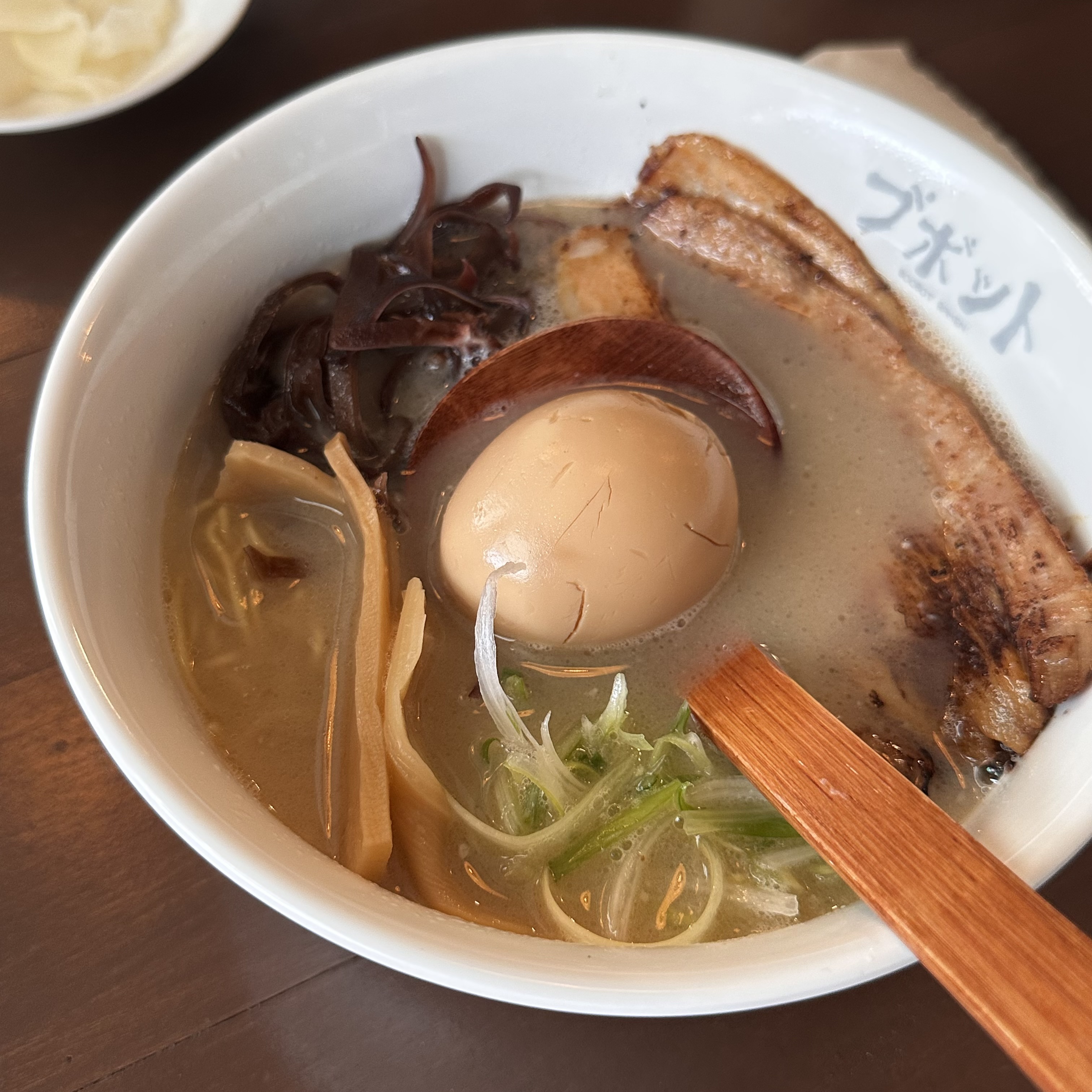 일본 라멘처럼 담백하고  일본에서 먹는 분위기도 조성되구 너무 만족 합니다 ㅎㅎ🤭 - 대전 맛집 라멘 부보트