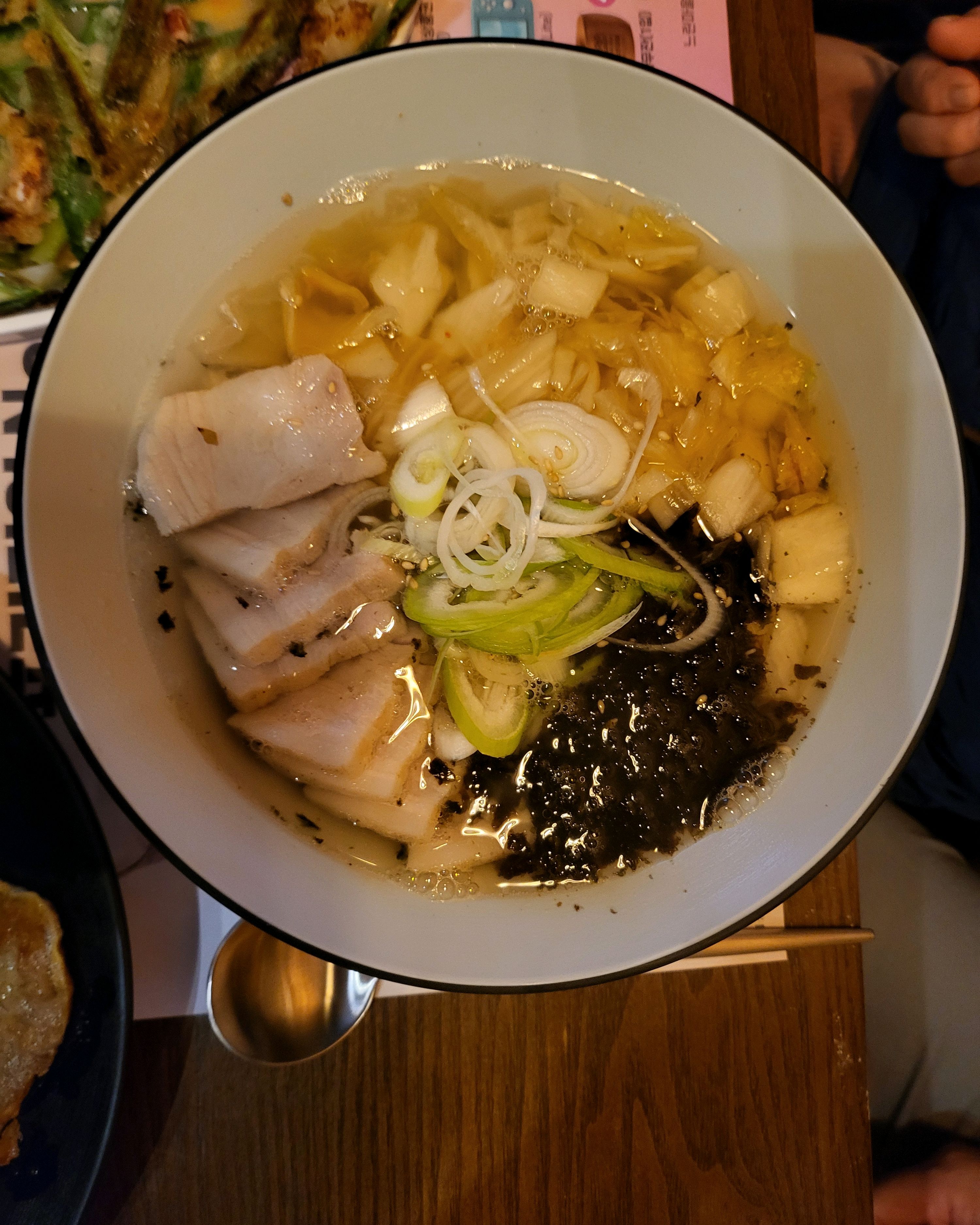 서울에서만 가보았던 느린마을양조장 - 대전 맛집 느린마을양조장 대전봉명점